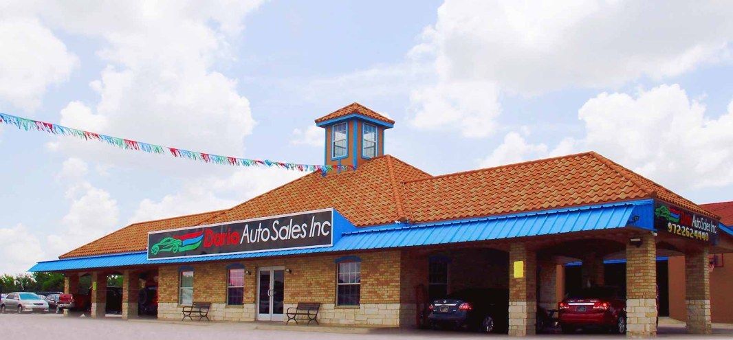 The Dario Auto Sales dealership on E Main Street in Grand Prairie, TX