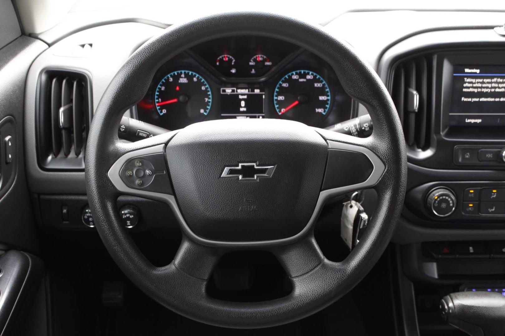 2015 Gray Chevrolet Colorado Z71 Crew Cab 2WD Short Box (1GCGSCE38F1) with an 3.6L V6 DOHC 24V GAS engine, 6-Speed Automatic transmission, located at 2401 E Main St., Grand Prairie, TX, 75050, (972) 262-4440, 32.748981, -96.969643 - Photo#21