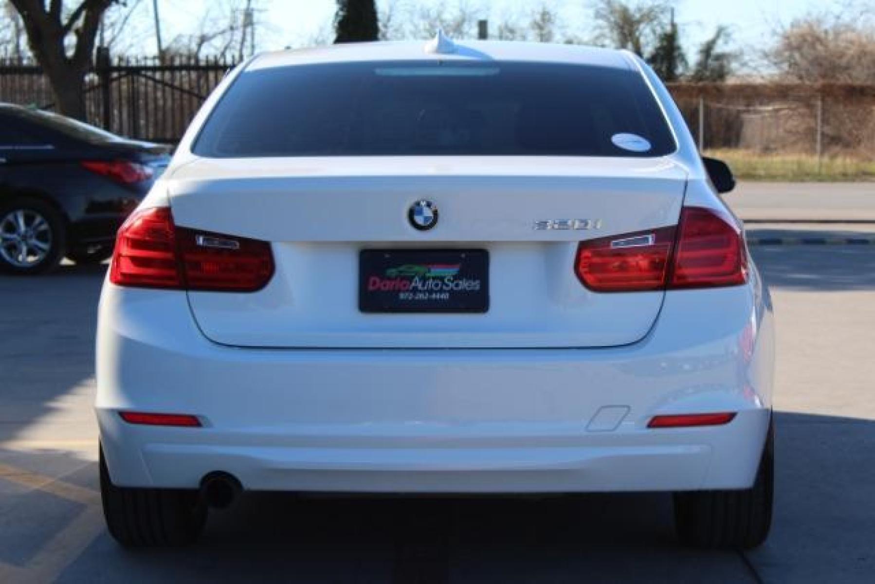 2014 WHITE BMW 3-Series 320i Sedan (WBA3B1G51EN) with an 2.0L L4 DOHC 16V engine, located at 2401 E Main St., Grand Prairie, TX, 75050, (972) 262-4440, 32.749290, -96.970558 - Photo #6