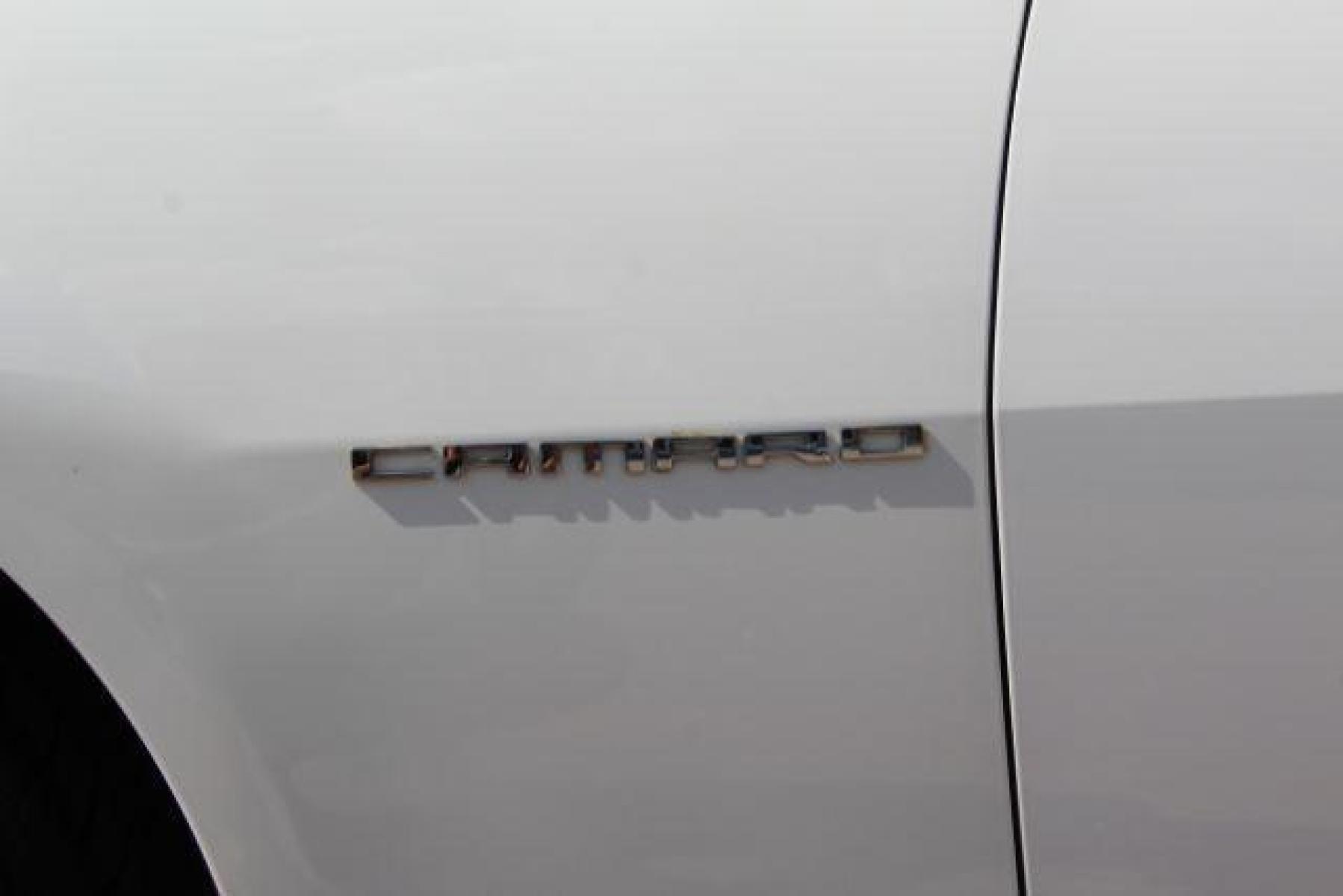 2014 White Chevrolet Camaro 2LS Coupe (2G1FA1E35E9) with an 3.6L V6 DOHC 24V FFV engine, 6-Speed Automatic transmission, located at 2401 E Main St., Grand Prairie, TX, 75050, (972) 262-4440, 32.749290, -96.970558 - Photo #9