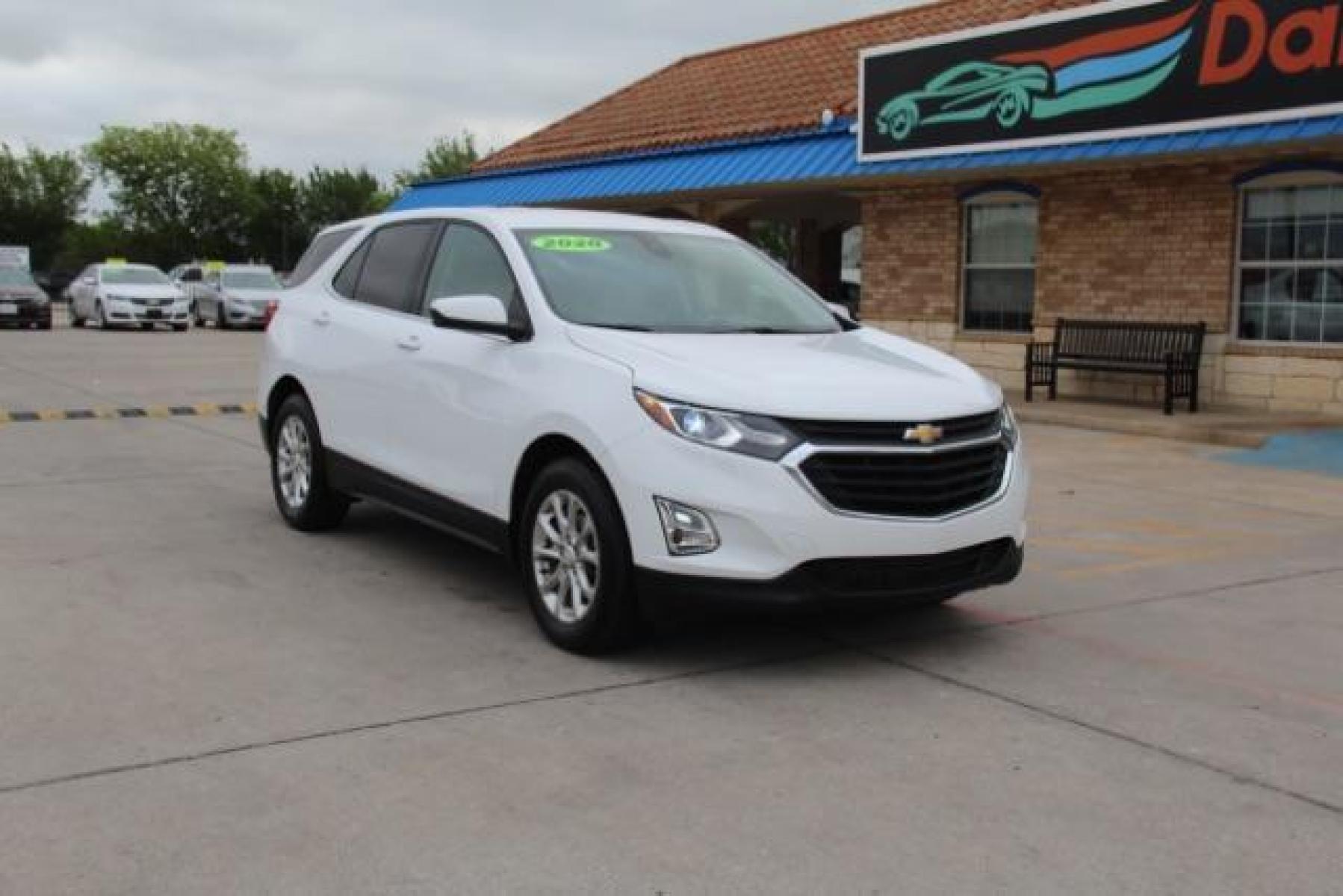 2020 WHITE Chevrolet Equinox LT 1.5 2WD (2GNAXKEV5L6) with an 1.5L L4 DIR DOHC 16V TURBO engine, 6-Speed Automatic transmission, located at 2401 E Main St., Grand Prairie, TX, 75050, (972) 262-4440, 32.749290, -96.970558 - Photo #1