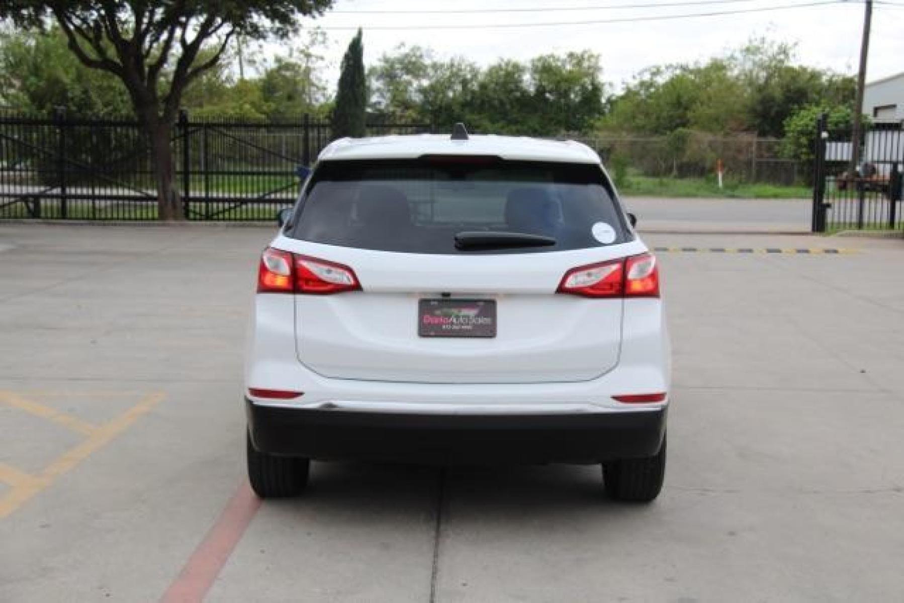 2020 WHITE Chevrolet Equinox LT 1.5 2WD (2GNAXKEV5L6) with an 1.5L L4 DIR DOHC 16V TURBO engine, 6-Speed Automatic transmission, located at 2401 E Main St., Grand Prairie, TX, 75050, (972) 262-4440, 32.749290, -96.970558 - Photo #6