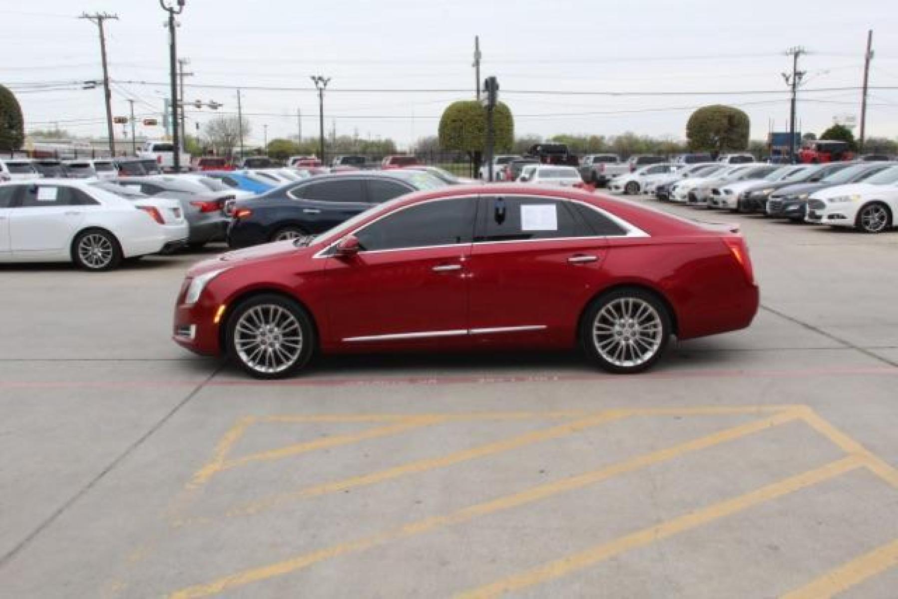 2013 RED Cadillac XTS Luxury (2G61P5S33D9) with an 3.6L V6 DOHC 24V engine, 6-Speed Automatic transmission, located at 2401 E Main St., Grand Prairie, TX, 75050, (972) 262-4440, 32.749290, -96.970558 - Photo #4
