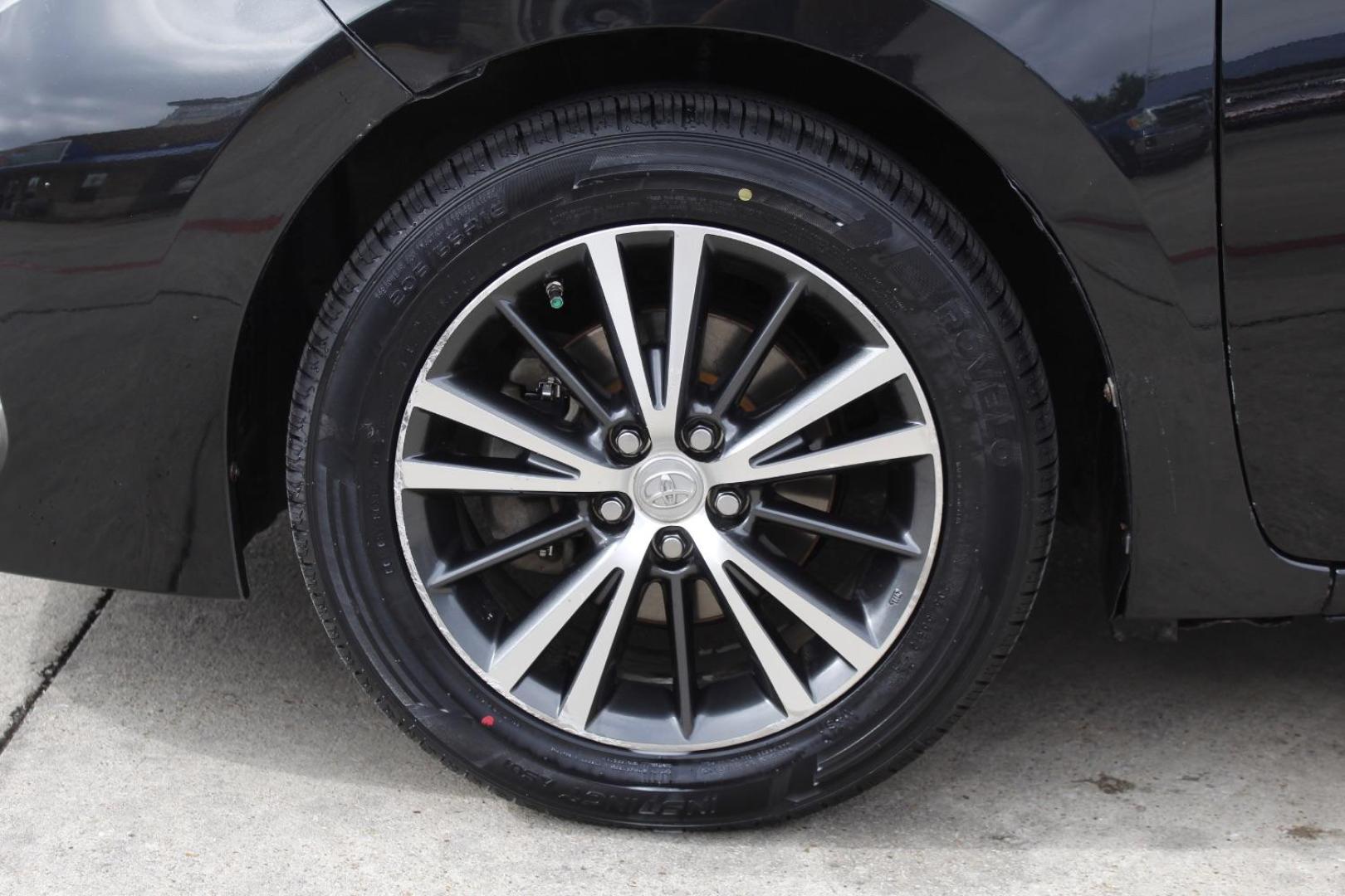 2018 Black Toyota Corolla LE CVT (5YFBURHE2JP) with an 1.8L L4 DOHC 16V engine, Continuously Variable Transmission transmission, located at 2401 E Main St., Grand Prairie, TX, 75050, (972) 262-4440, 32.748981, -96.969643 - Photo#3