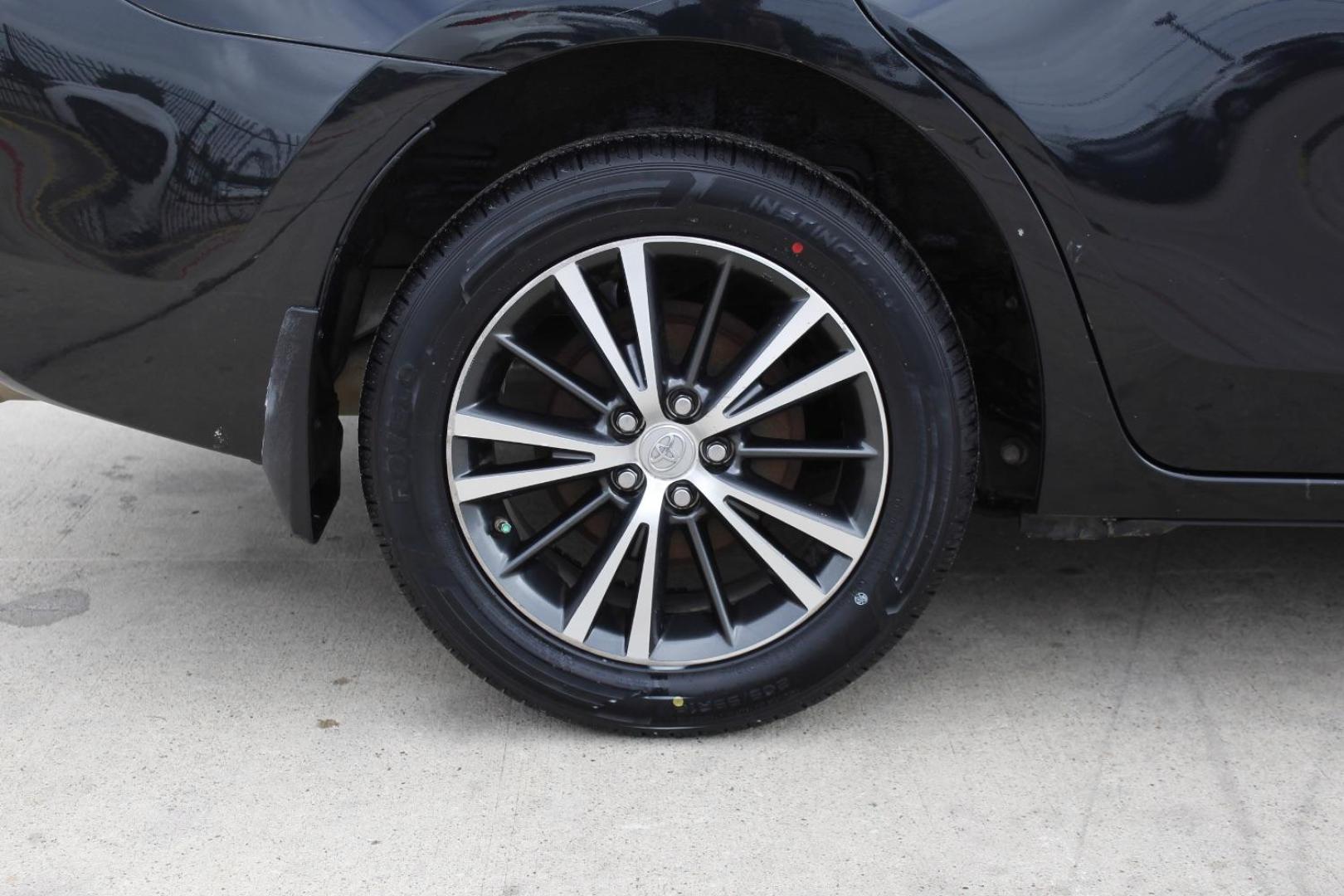 2018 Black Toyota Corolla LE CVT (5YFBURHE2JP) with an 1.8L L4 DOHC 16V engine, Continuously Variable Transmission transmission, located at 2401 E Main St., Grand Prairie, TX, 75050, (972) 262-4440, 32.748981, -96.969643 - Photo#11