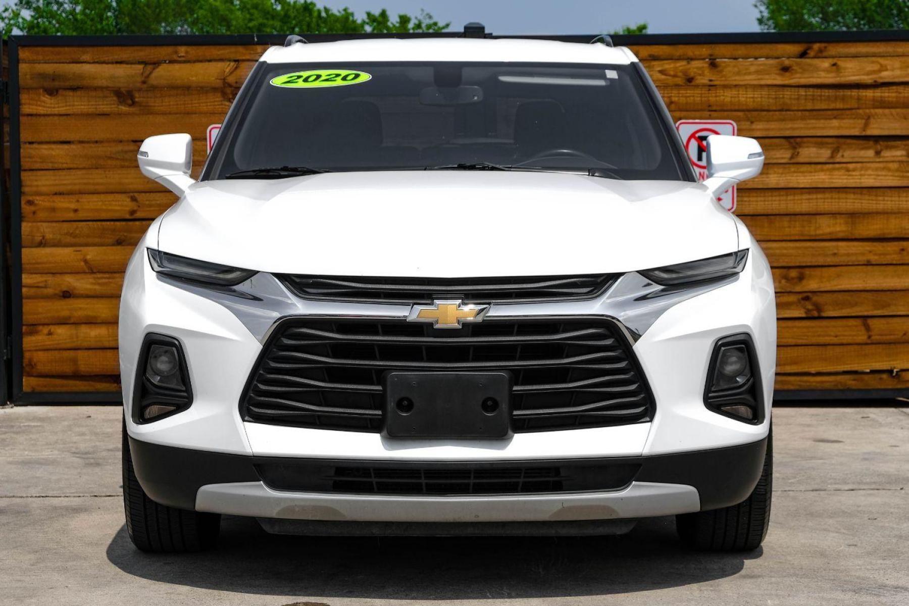 2020 WHITE Chevrolet Blazer 2LT AWD (3GNKBHRSXLS) with an 3.6L V6 DOHC 24V engine, 9-Speed Automatic transmission, located at 2401 E Main St., Grand Prairie, TX, 75050, (972) 262-4440, 32.748981, -96.969643 - Photo #2