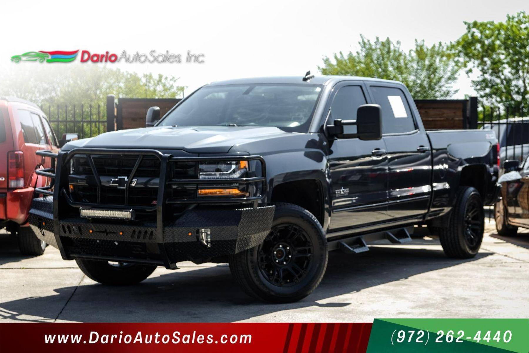 2017 gray Chevrolet Silverado 1500 LT Crew Cab 4WD (3GCUKREC0HG) with an 5.3L V8 OHV 16V engine, 6-Speed Automatic transmission, located at 2401 E Main St., Grand Prairie, TX, 75050, (972) 262-4440, 32.748981, -96.969643 - Photo #0