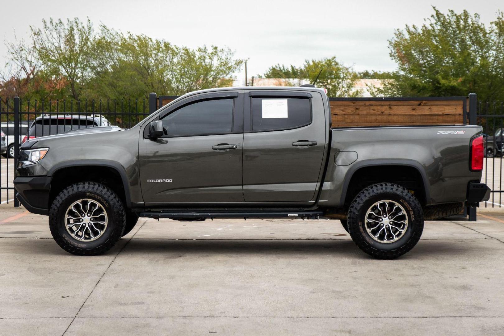 2018 BLACK Chevrolet Colorado ZR2 Crew Cab 4WD Short Box (1GCGTEEN4J1) with an 3.6L V6 DOHC 24V GAS engine, 6-Speed Automatic transmission, located at 2401 E Main St., Grand Prairie, TX, 75050, (972) 262-4440, 32.748981, -96.969643 - Photo#8