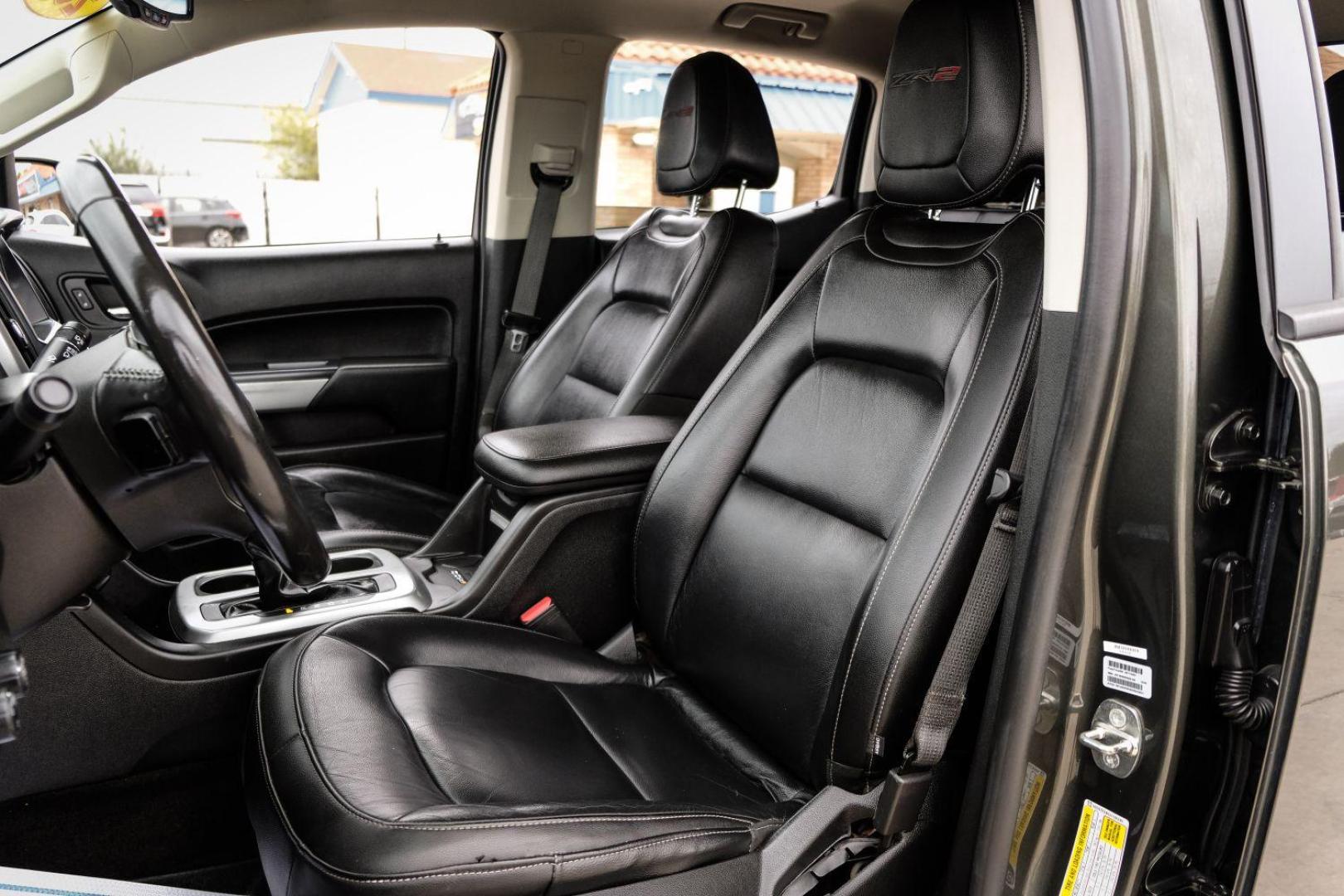 2018 BLACK Chevrolet Colorado ZR2 Crew Cab 4WD Short Box (1GCGTEEN4J1) with an 3.6L V6 DOHC 24V GAS engine, 6-Speed Automatic transmission, located at 2401 E Main St., Grand Prairie, TX, 75050, (972) 262-4440, 32.748981, -96.969643 - Photo#24