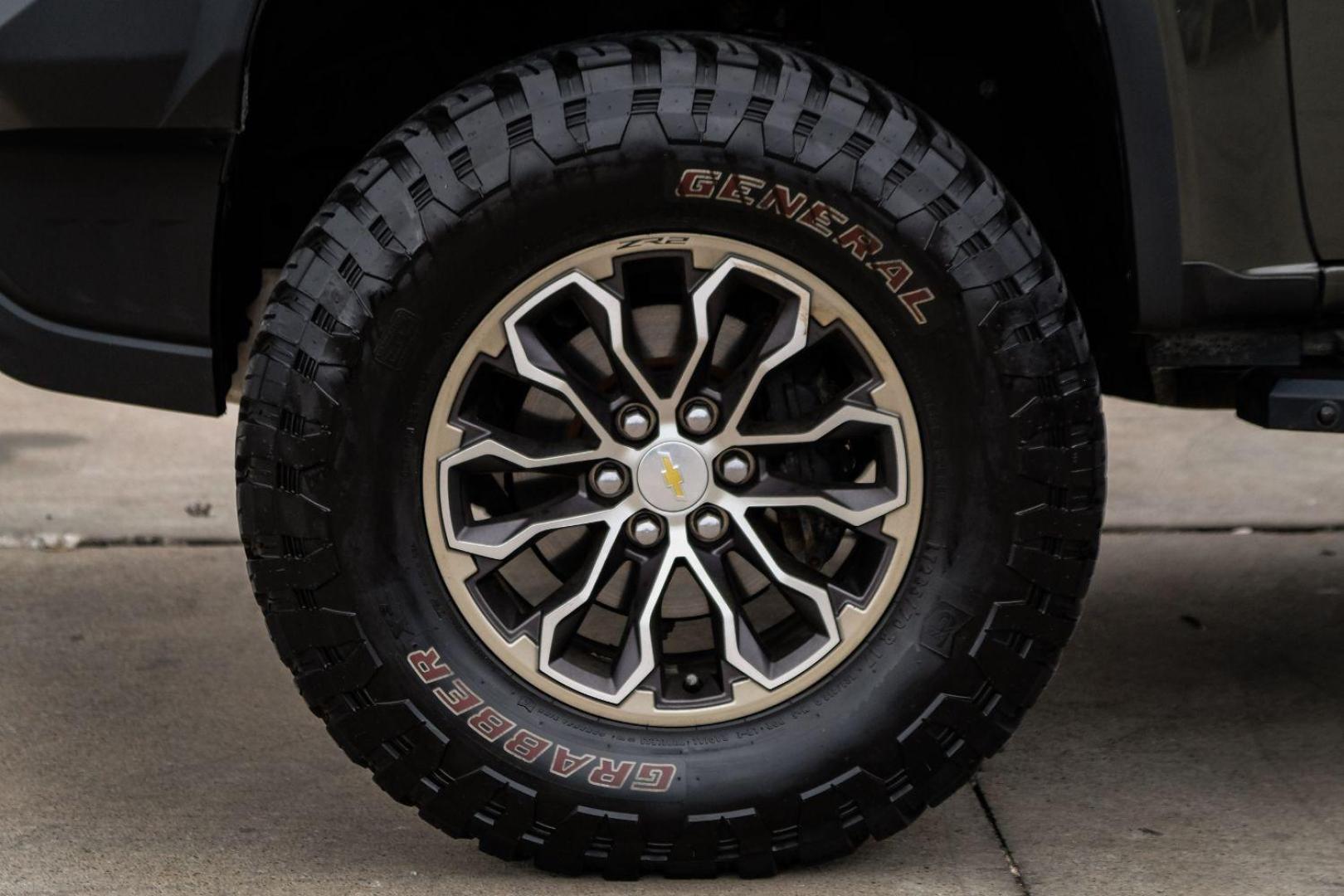 2018 BLACK Chevrolet Colorado ZR2 Crew Cab 4WD Short Box (1GCGTEEN4J1) with an 3.6L V6 DOHC 24V GAS engine, 6-Speed Automatic transmission, located at 2401 E Main St., Grand Prairie, TX, 75050, (972) 262-4440, 32.748981, -96.969643 - Photo#46