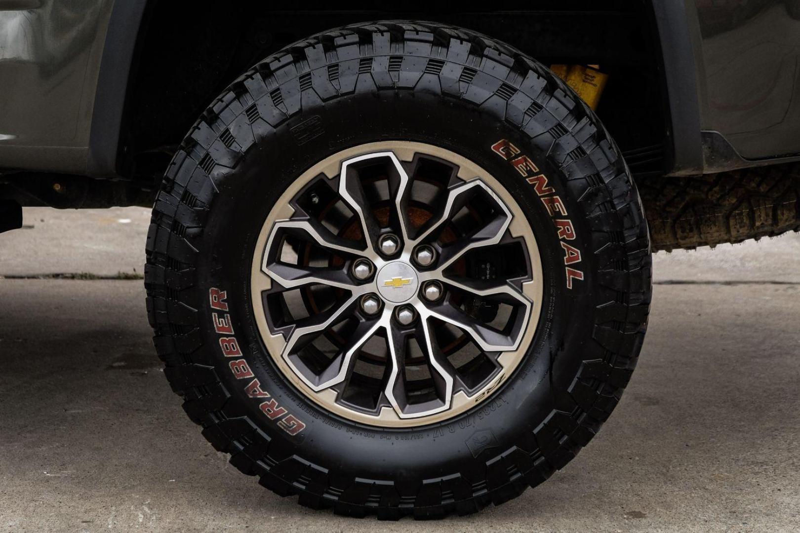 2018 BLACK Chevrolet Colorado ZR2 Crew Cab 4WD Short Box (1GCGTEEN4J1) with an 3.6L V6 DOHC 24V GAS engine, 6-Speed Automatic transmission, located at 2401 E Main St., Grand Prairie, TX, 75050, (972) 262-4440, 32.748981, -96.969643 - Photo#47
