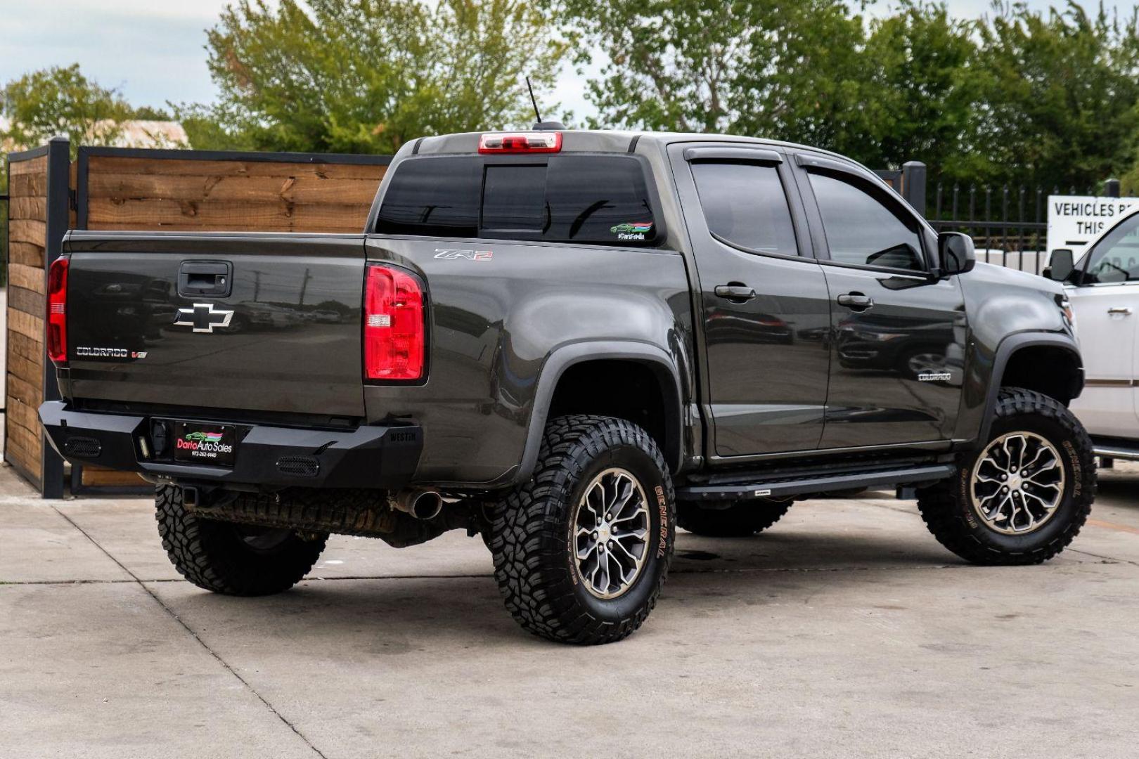 2018 BLACK Chevrolet Colorado ZR2 Crew Cab 4WD Short Box (1GCGTEEN4J1) with an 3.6L V6 DOHC 24V GAS engine, 6-Speed Automatic transmission, located at 2401 E Main St., Grand Prairie, TX, 75050, (972) 262-4440, 32.748981, -96.969643 - Photo#5