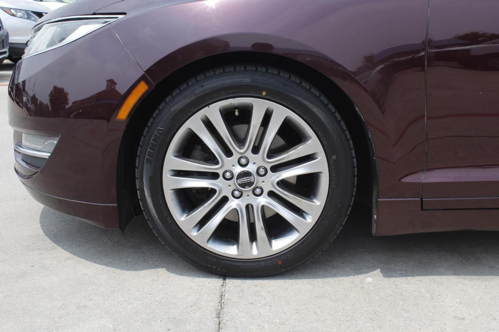 2013 MAROON Lincoln MKZ FWD (3LN6L2G92DR) with an 2.0L L4 DOHC 16V engine, 6-Speed Automatic transmission, located at 2401 E Main St., Grand Prairie, TX, 75050, (972) 262-4440, 32.748981, -96.969643 - Photo#3