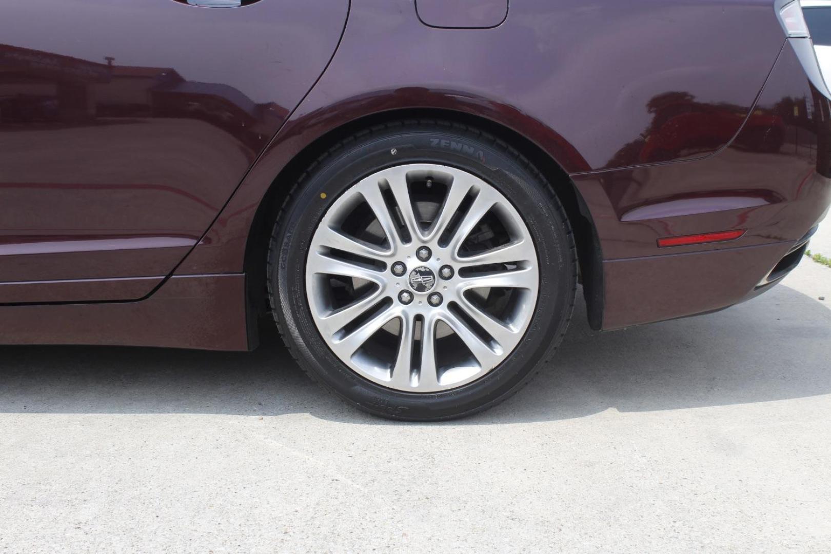 2013 MAROON Lincoln MKZ FWD (3LN6L2G92DR) with an 2.0L L4 DOHC 16V engine, 6-Speed Automatic transmission, located at 2401 E Main St., Grand Prairie, TX, 75050, (972) 262-4440, 32.748981, -96.969643 - Photo#4