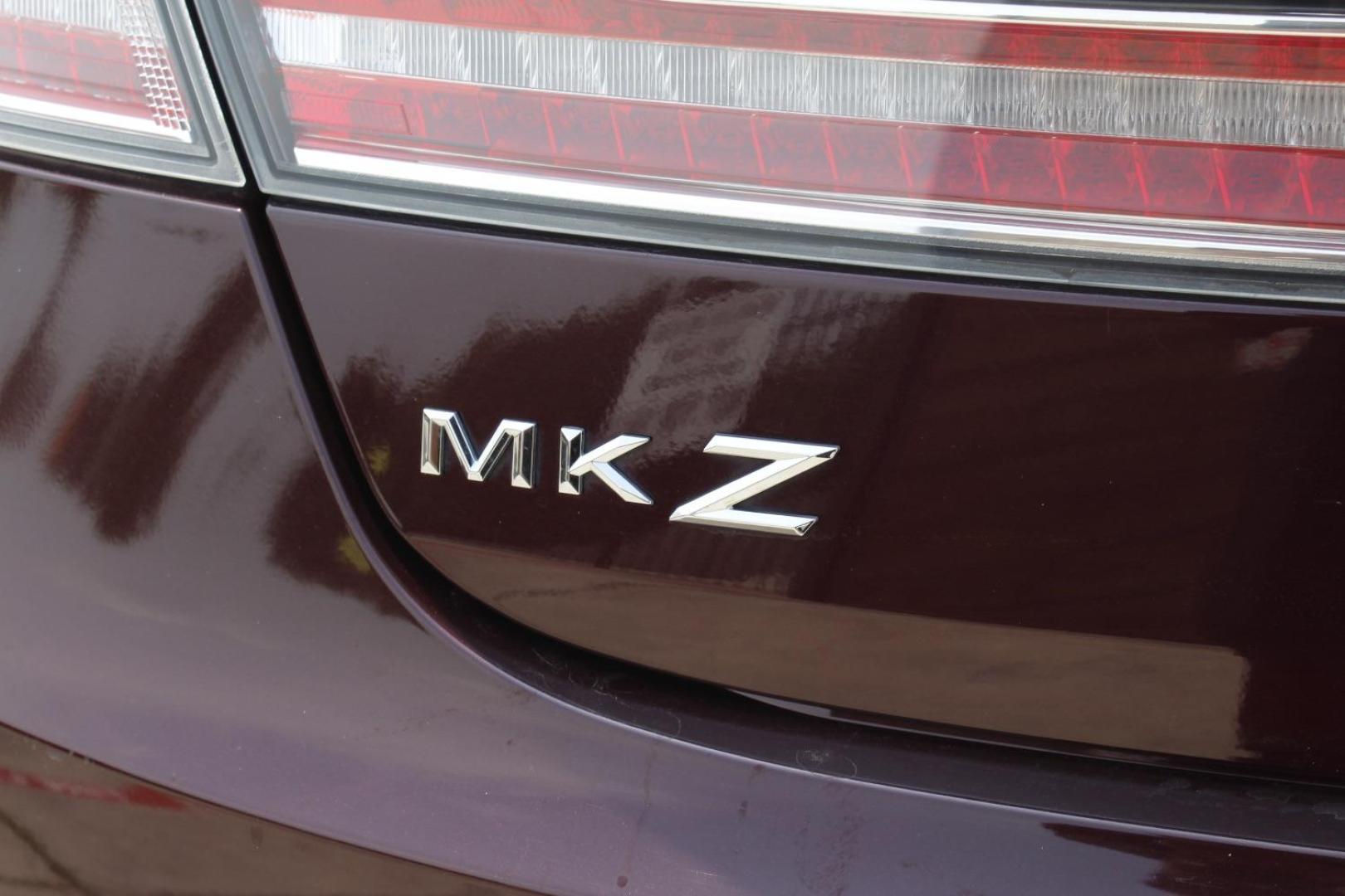 2013 MAROON Lincoln MKZ FWD (3LN6L2G92DR) with an 2.0L L4 DOHC 16V engine, 6-Speed Automatic transmission, located at 2401 E Main St., Grand Prairie, TX, 75050, (972) 262-4440, 32.748981, -96.969643 - Photo#6