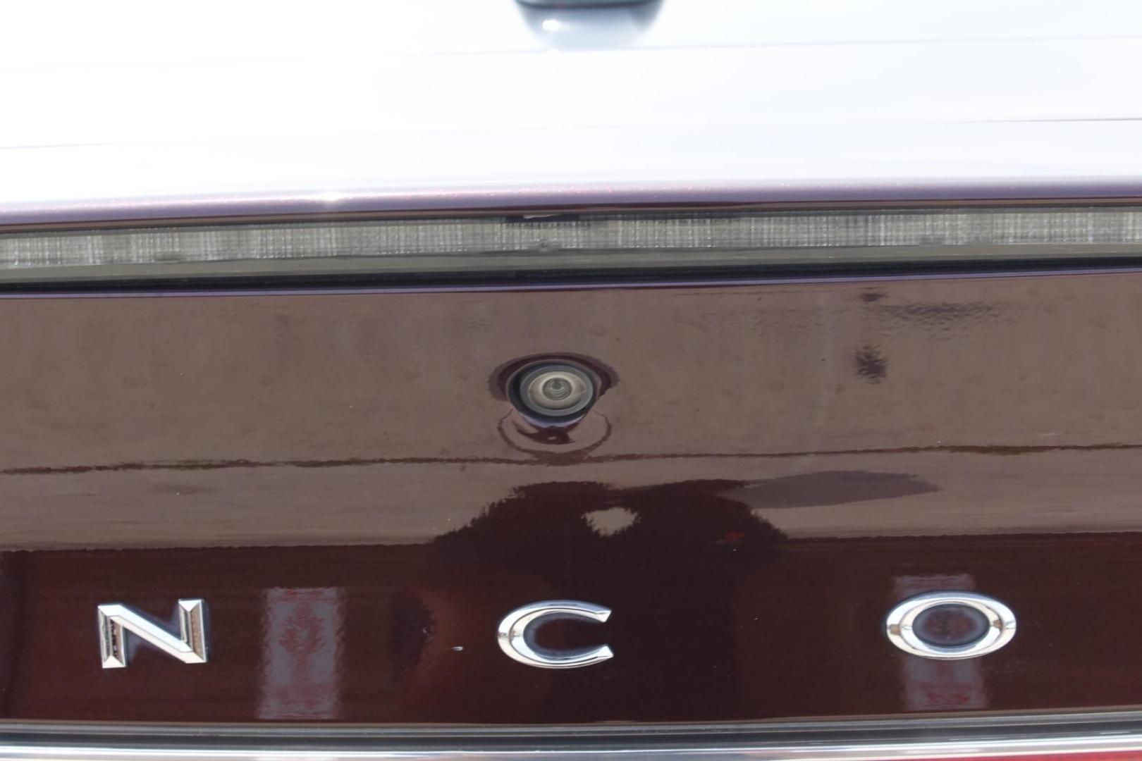 2013 MAROON Lincoln MKZ FWD (3LN6L2G92DR) with an 2.0L L4 DOHC 16V engine, 6-Speed Automatic transmission, located at 2401 E Main St., Grand Prairie, TX, 75050, (972) 262-4440, 32.748981, -96.969643 - Photo#7