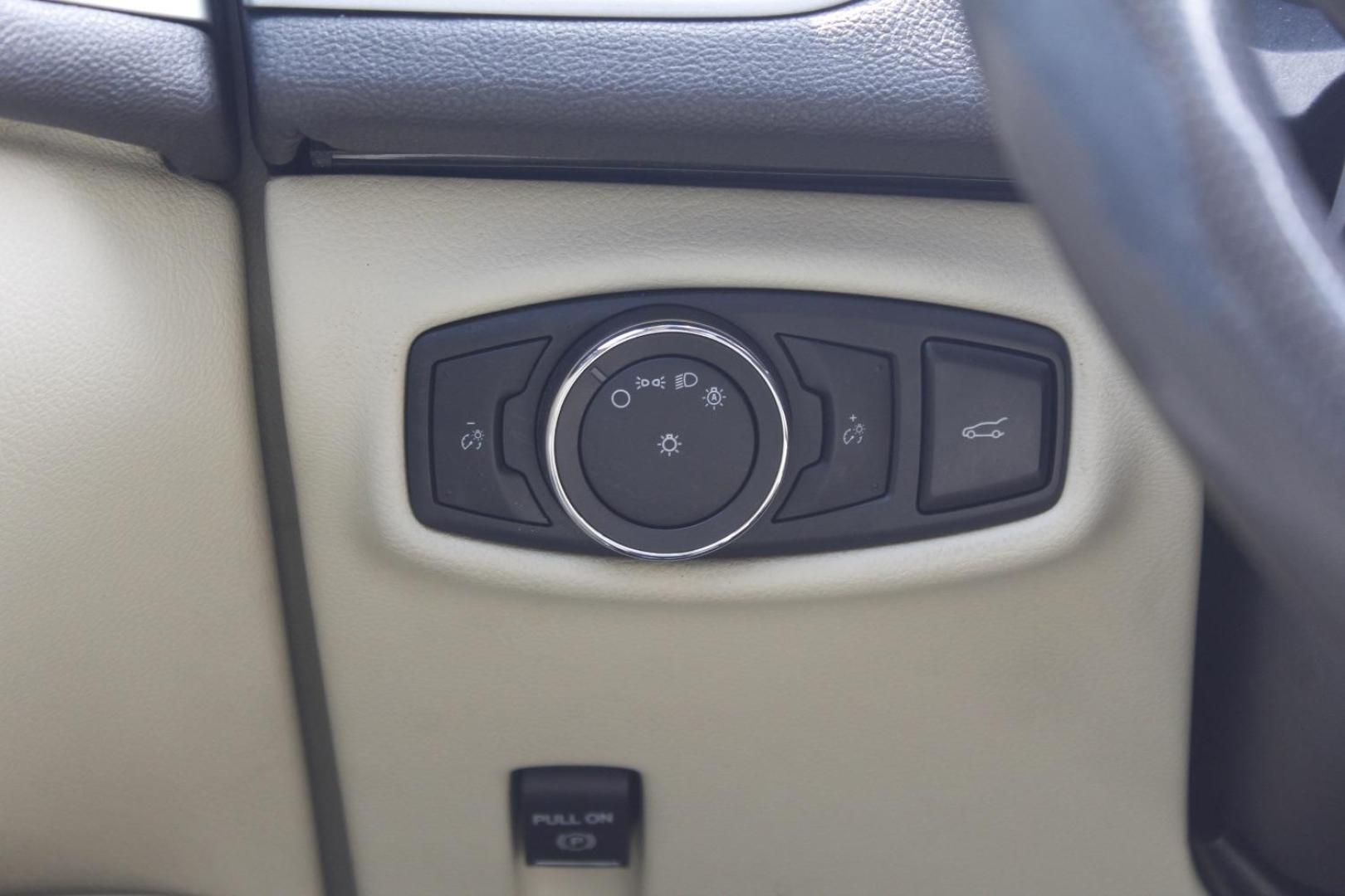 2013 MAROON Lincoln MKZ FWD (3LN6L2G92DR) with an 2.0L L4 DOHC 16V engine, 6-Speed Automatic transmission, located at 2401 E Main St., Grand Prairie, TX, 75050, (972) 262-4440, 32.748981, -96.969643 - Photo#20