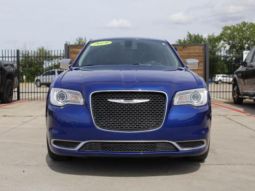 2019 Chrysler 300