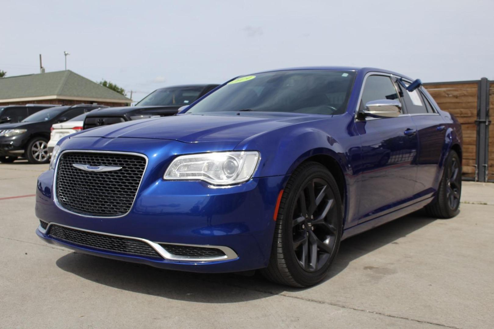 2019 Ocean Blue Metallic Clear Coat Chrysler 300 Touring (2C3CCAAG0KH) with an 3.6L V6 SOHC 24V engine, 8-Speed Automatic transmission, located at 2401 E Main St., Grand Prairie, TX, 75050, (972) 262-4440, 32.748981, -96.969643 - Photo#1