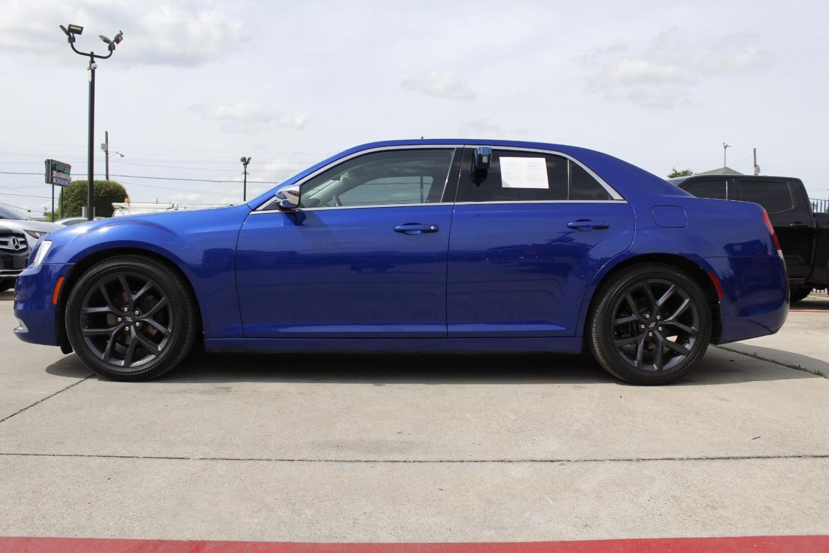 2019 Ocean Blue Metallic Clear Coat Chrysler 300 Touring (2C3CCAAG0KH) with an 3.6L V6 SOHC 24V engine, 8-Speed Automatic transmission, located at 2401 E Main St., Grand Prairie, TX, 75050, (972) 262-4440, 32.748981, -96.969643 - Photo#2