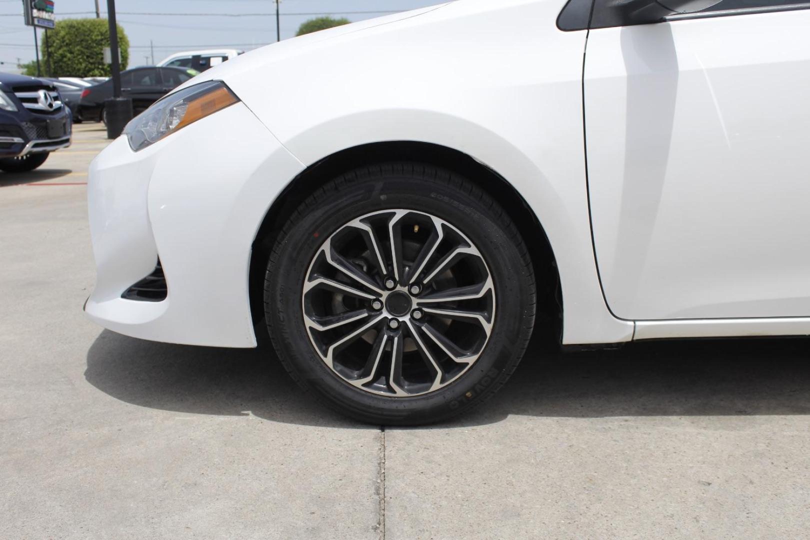 2017 WHITE Toyota Corolla LE CVT (5YFBURHE3HP) with an 1.8L L4 DOHC 16V engine, Continuously Variabl transmission, located at 2401 E Main St., Grand Prairie, TX, 75050, (972) 262-4440, 32.748981, -96.969643 - Photo#3