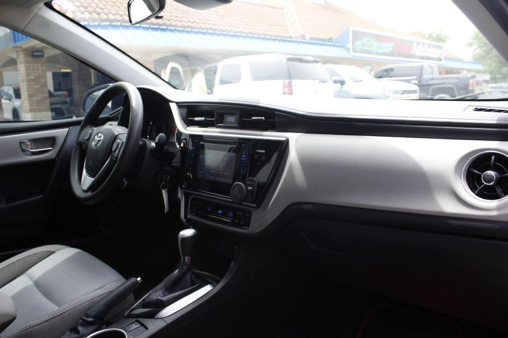 2017 WHITE Toyota Corolla LE CVT (5YFBURHE3HP) with an 1.8L L4 DOHC 16V engine, Continuously Variabl transmission, located at 2401 E Main St., Grand Prairie, TX, 75050, (972) 262-4440, 32.748981, -96.969643 - Photo#14