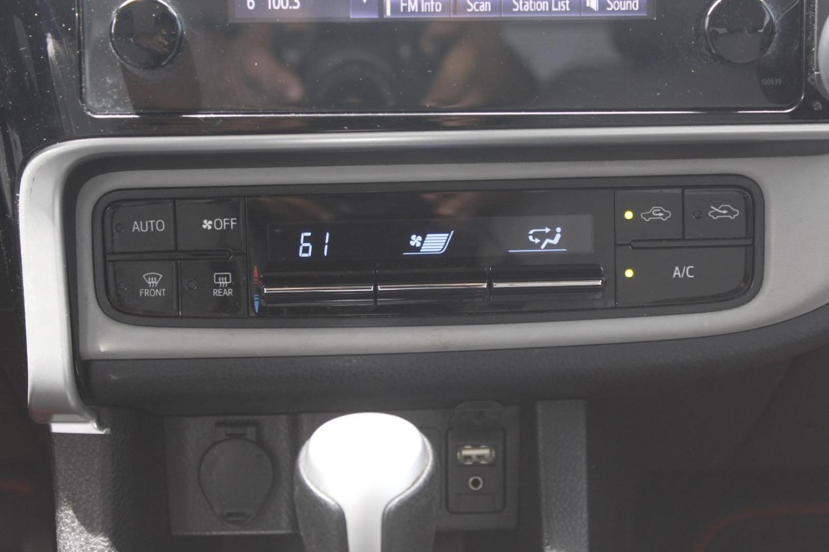 2017 WHITE Toyota Corolla LE CVT (5YFBURHE3HP) with an 1.8L L4 DOHC 16V engine, Continuously Variabl transmission, located at 2401 E Main St., Grand Prairie, TX, 75050, (972) 262-4440, 32.748981, -96.969643 - Photo#18