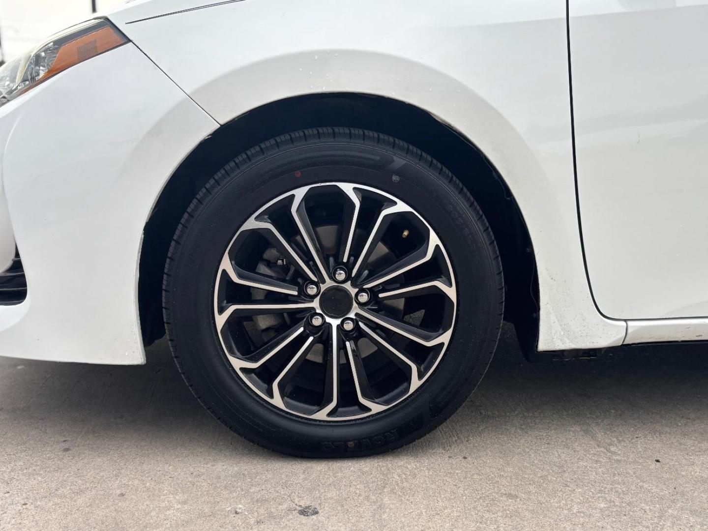2017 WHITE Toyota Corolla LE CVT (5YFBURHE3HP) with an 1.8L L4 DOHC 16V engine, Continuously Variabl transmission, located at 2401 E Main St., Grand Prairie, TX, 75050, (972) 262-4440, 32.748981, -96.969643 - Photo#3
