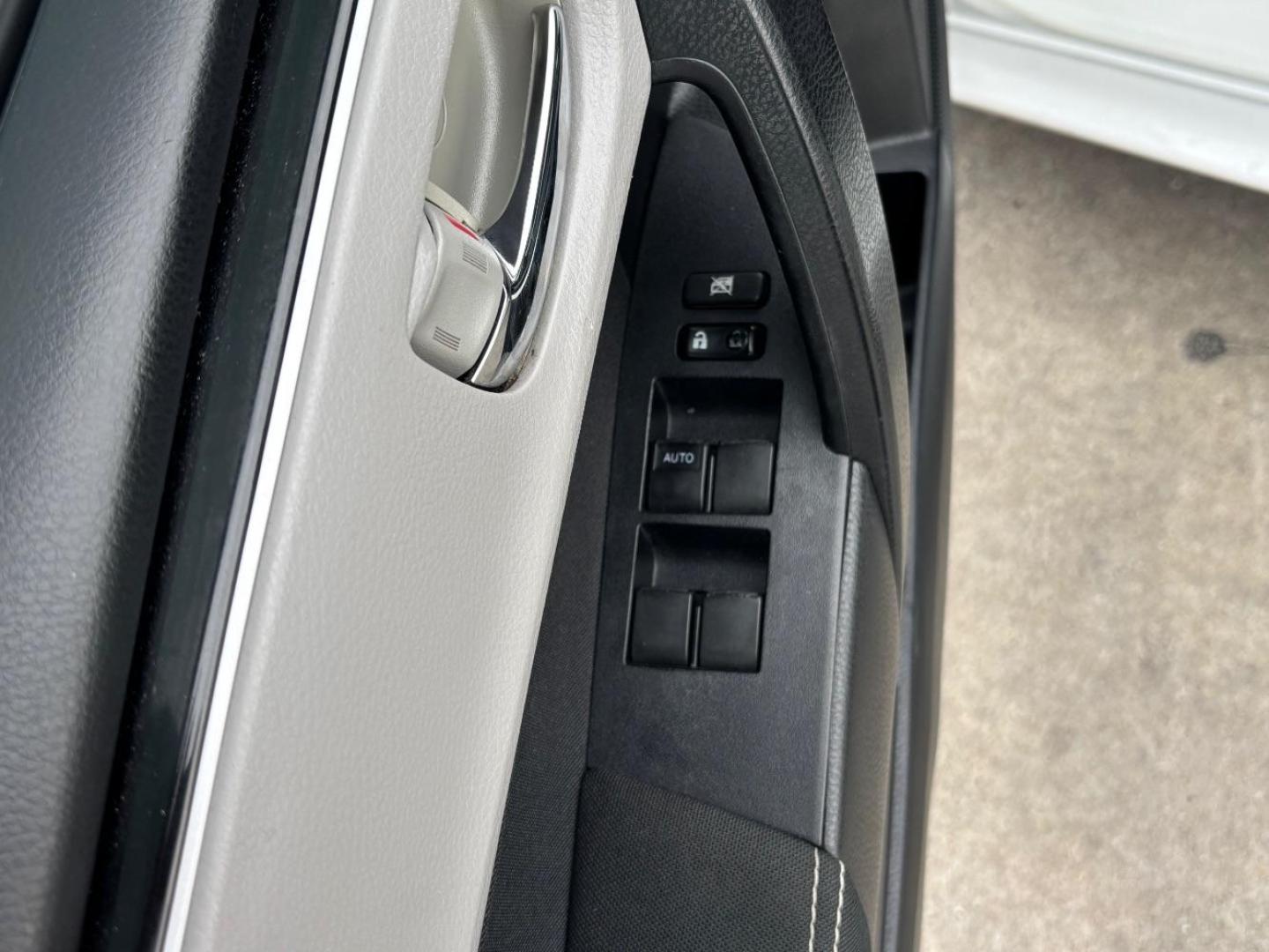 2017 WHITE Toyota Corolla LE CVT (5YFBURHE3HP) with an 1.8L L4 DOHC 16V engine, Continuously Variabl transmission, located at 2401 E Main St., Grand Prairie, TX, 75050, (972) 262-4440, 32.748981, -96.969643 - Photo#17