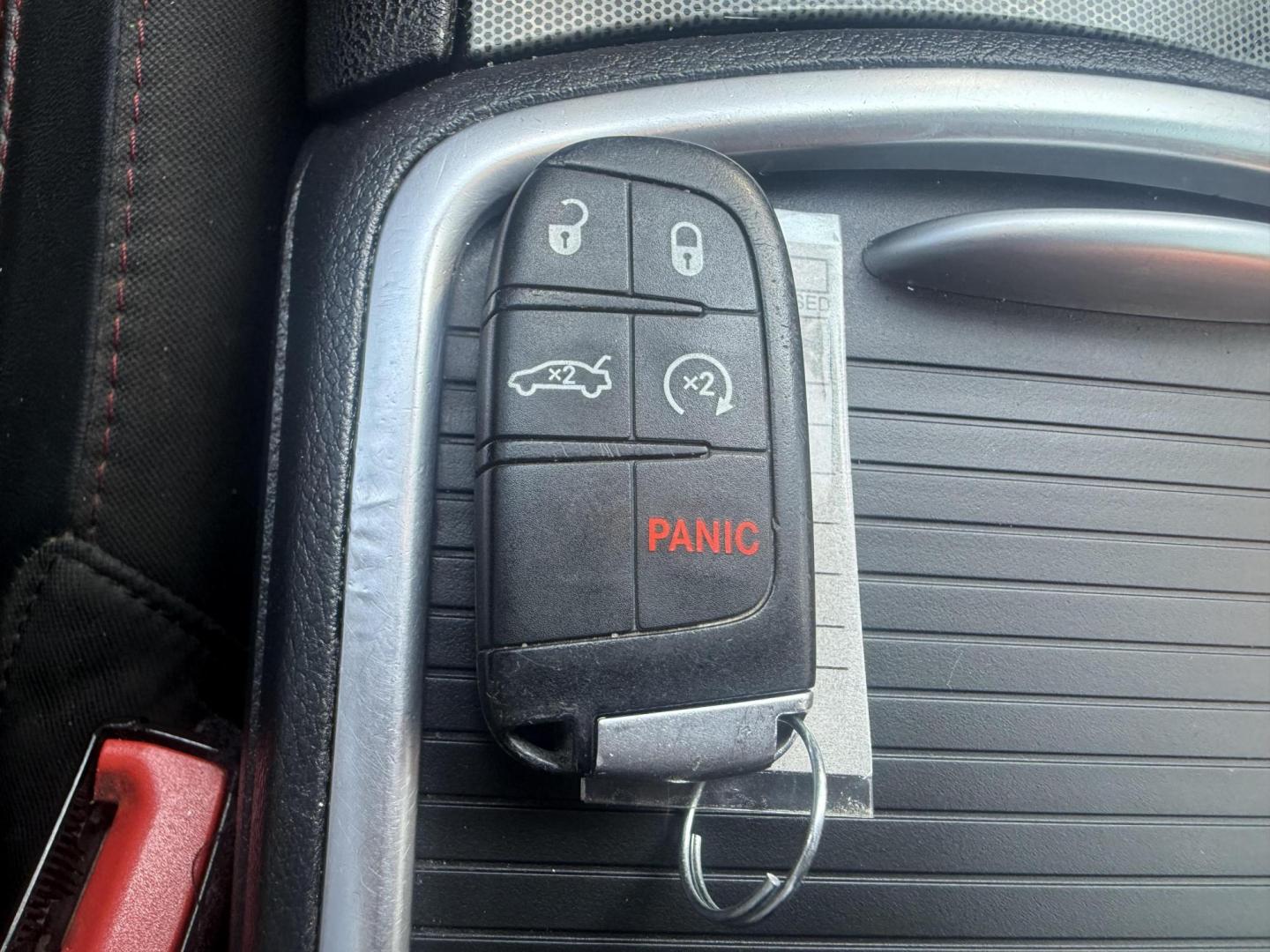 2015 White Dodge Charger (2C3CDXJG9FH) with an 3.6L V6 DOHC 24V engine, located at 2401 E Main St., Grand Prairie, TX, 75050, (972) 262-4440, 32.748981, -96.969643 - Photo#2