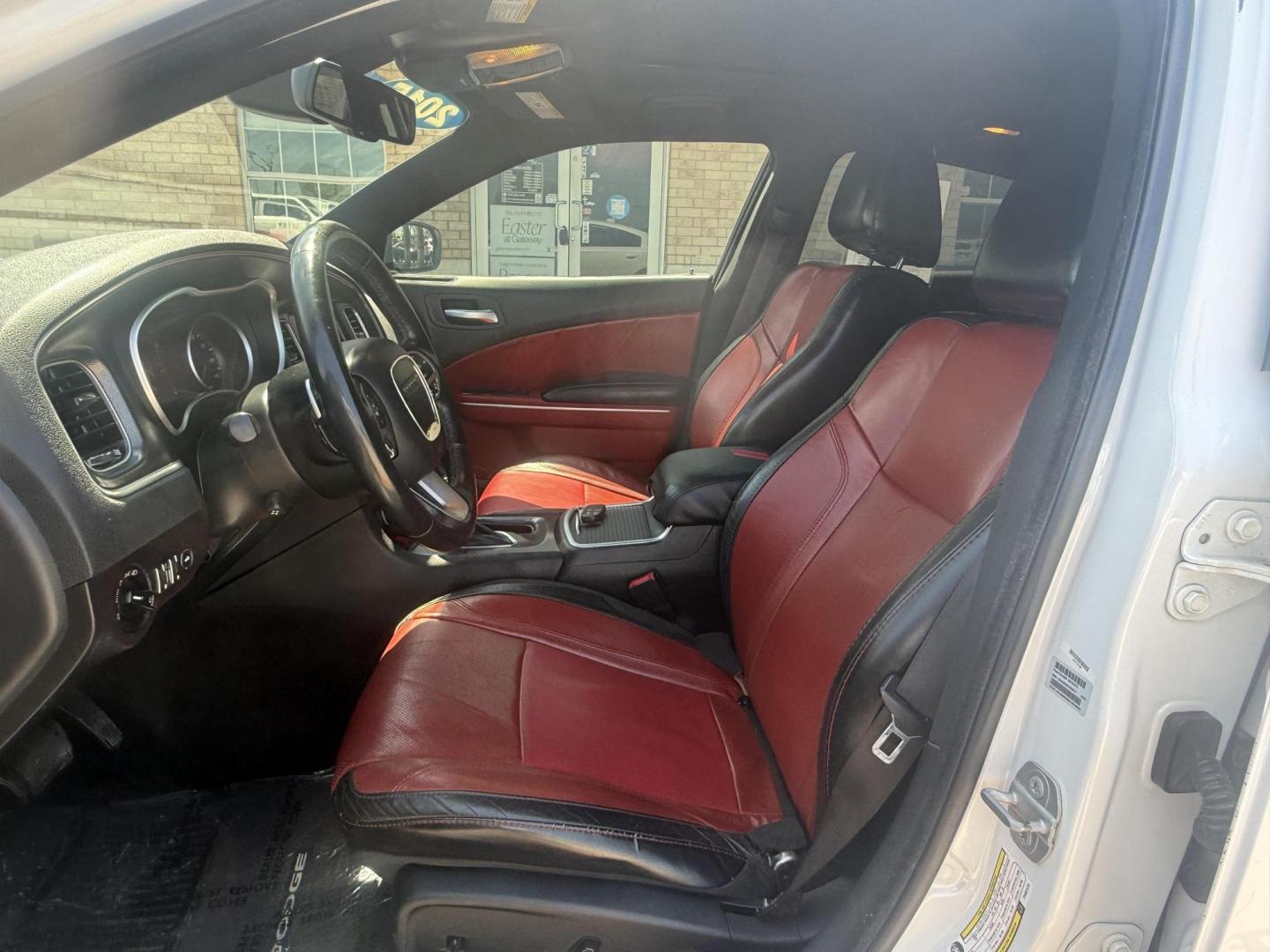 2015 White Dodge Charger (2C3CDXJG9FH) with an 3.6L V6 DOHC 24V engine, located at 2401 E Main St., Grand Prairie, TX, 75050, (972) 262-4440, 32.748981, -96.969643 - Photo#5