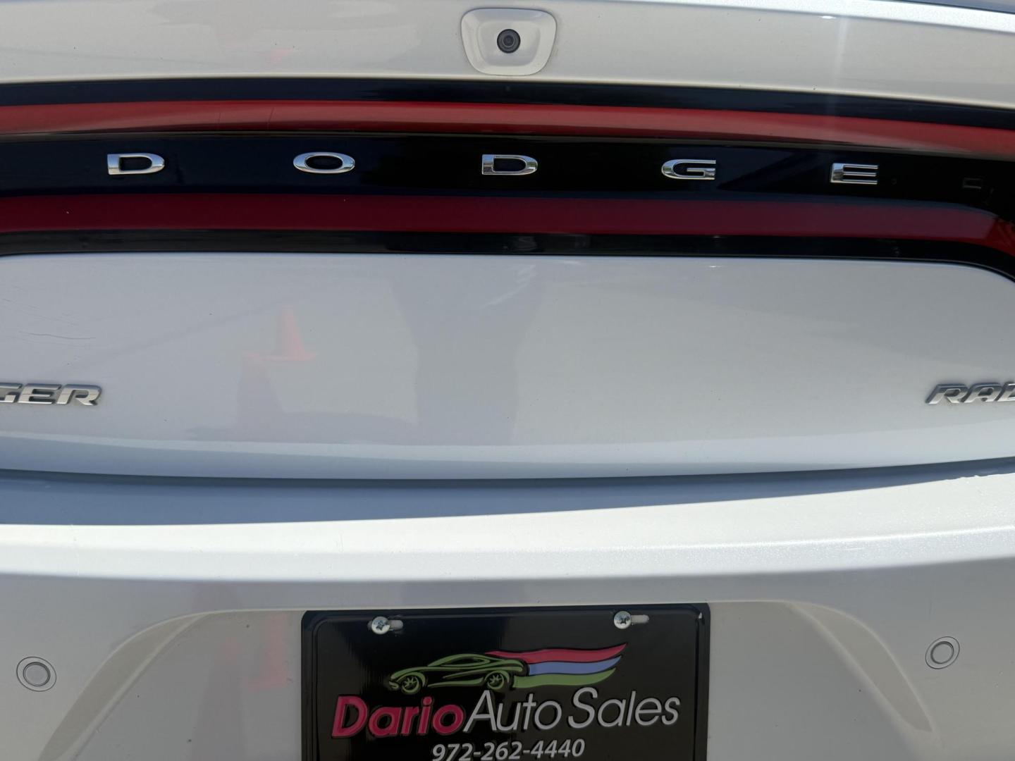 2015 White Dodge Charger (2C3CDXJG9FH) with an 3.6L V6 DOHC 24V engine, located at 2401 E Main St., Grand Prairie, TX, 75050, (972) 262-4440, 32.748981, -96.969643 - Photo#11