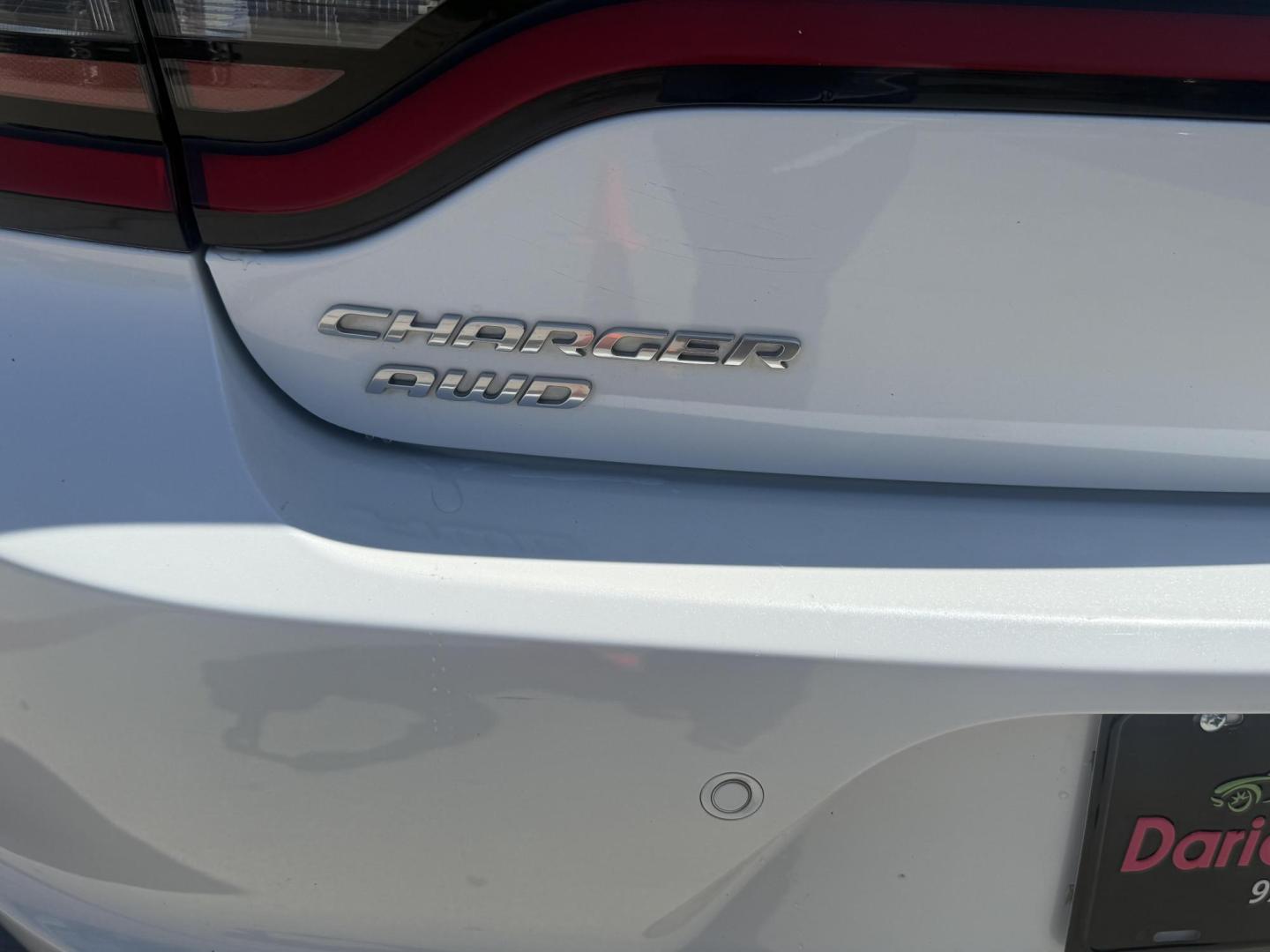 2015 White Dodge Charger (2C3CDXJG9FH) with an 3.6L V6 DOHC 24V engine, located at 2401 E Main St., Grand Prairie, TX, 75050, (972) 262-4440, 32.748981, -96.969643 - Photo#20