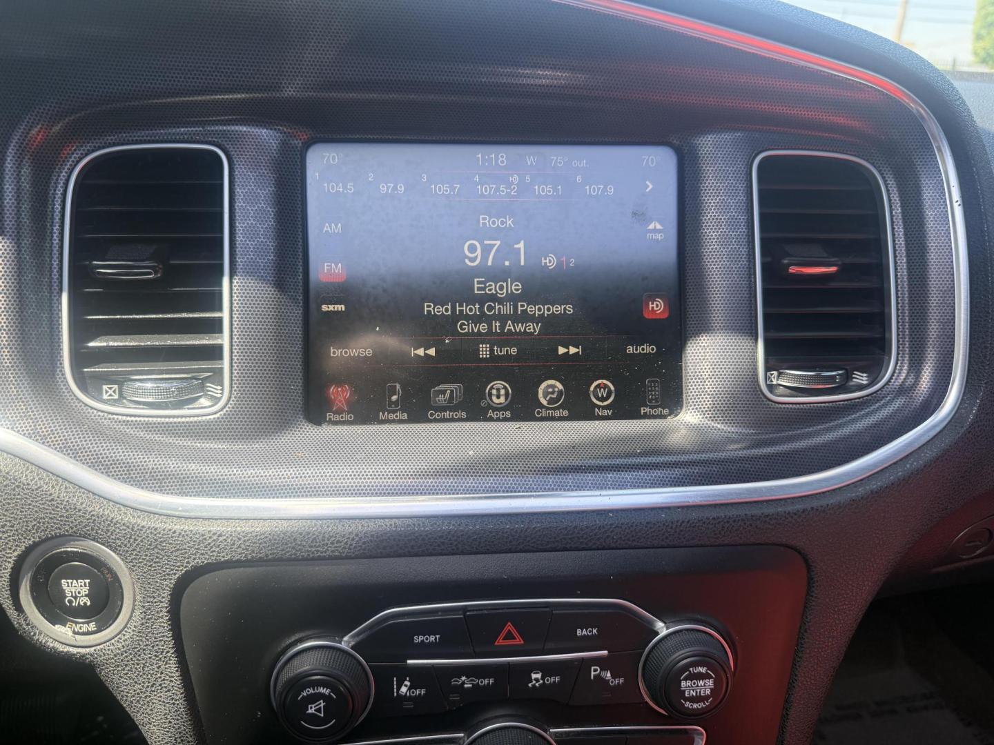 2015 White Dodge Charger (2C3CDXJG9FH) with an 3.6L V6 DOHC 24V engine, located at 2401 E Main St., Grand Prairie, TX, 75050, (972) 262-4440, 32.748981, -96.969643 - Photo#24