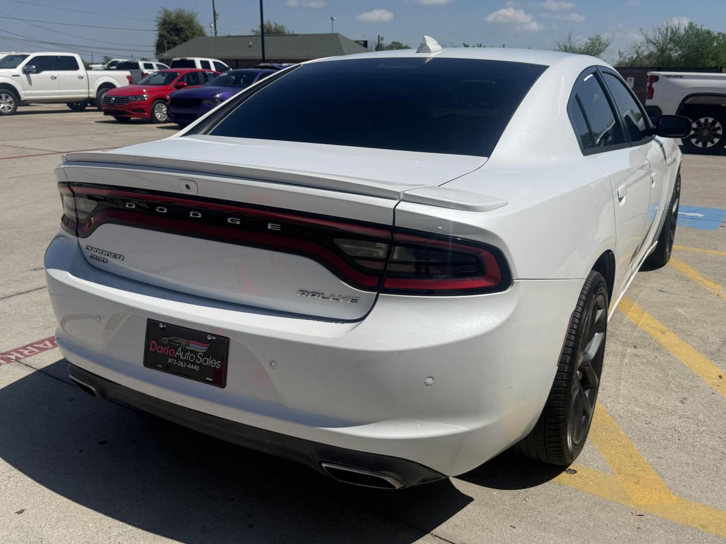 2015 White Dodge Charger (2C3CDXJG9FH) with an 3.6L V6 DOHC 24V engine, located at 2401 E Main St., Grand Prairie, TX, 75050, (972) 262-4440, 32.748981, -96.969643 - Photo#30