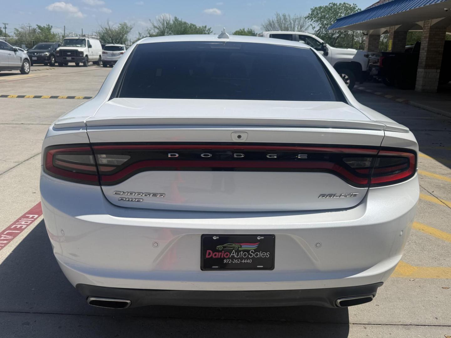 2015 White Dodge Charger (2C3CDXJG9FH) with an 3.6L V6 DOHC 24V engine, located at 2401 E Main St., Grand Prairie, TX, 75050, (972) 262-4440, 32.748981, -96.969643 - Photo#34