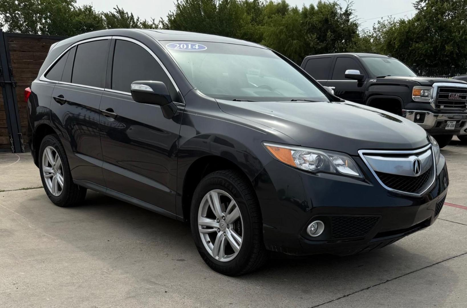 2014 Gray Acura RDX 6-Spd AT w/ Technolo (5J8TB3H54EL) with an 3.5L V6 DOHC 24V engine, 6-Speed Automatic transmission, located at 2401 E Main St., Grand Prairie, TX, 75050, (972) 262-4440, 32.748981, -96.969643 - Photo#12