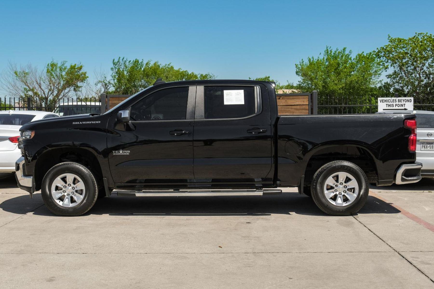 2019 BLACK Chevrolet Silverado 1500 LT Crew Cab 2WD (1GCPWCED0KZ) with an 5.3L V8 OHV 16V engine, 6-Speed Automatic transmission, located at 2401 E Main St., Grand Prairie, TX, 75050, (972) 262-4440, 32.748981, -96.969643 - Photo #13