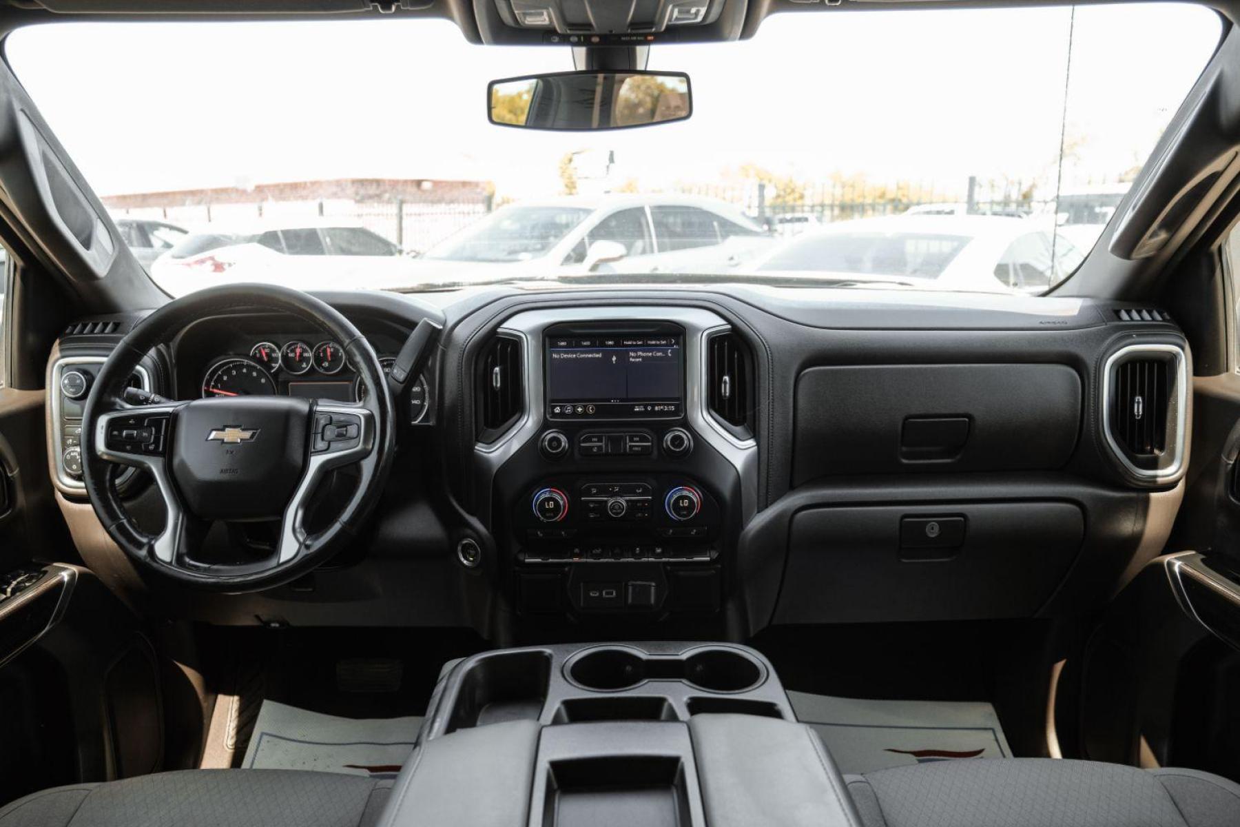 2019 BLACK Chevrolet Silverado 1500 LT Crew Cab 2WD (1GCPWCED0KZ) with an 5.3L V8 OHV 16V engine, 6-Speed Automatic transmission, located at 2401 E Main St., Grand Prairie, TX, 75050, (972) 262-4440, 32.748981, -96.969643 - Photo #17