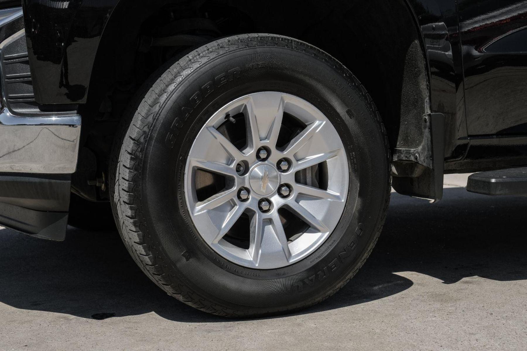 2019 BLACK Chevrolet Silverado 1500 LT Crew Cab 2WD (1GCPWCED0KZ) with an 5.3L V8 OHV 16V engine, 6-Speed Automatic transmission, located at 2401 E Main St., Grand Prairie, TX, 75050, (972) 262-4440, 32.748981, -96.969643 - Photo #53