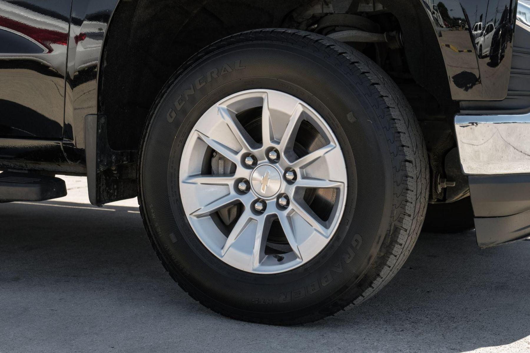 2019 BLACK Chevrolet Silverado 1500 LT Crew Cab 2WD (1GCPWCED0KZ) with an 5.3L V8 OHV 16V engine, 6-Speed Automatic transmission, located at 2401 E Main St., Grand Prairie, TX, 75050, (972) 262-4440, 32.748981, -96.969643 - Photo #56