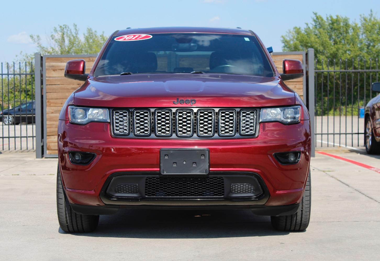 photo of 2017 Jeep Grand Cherokee