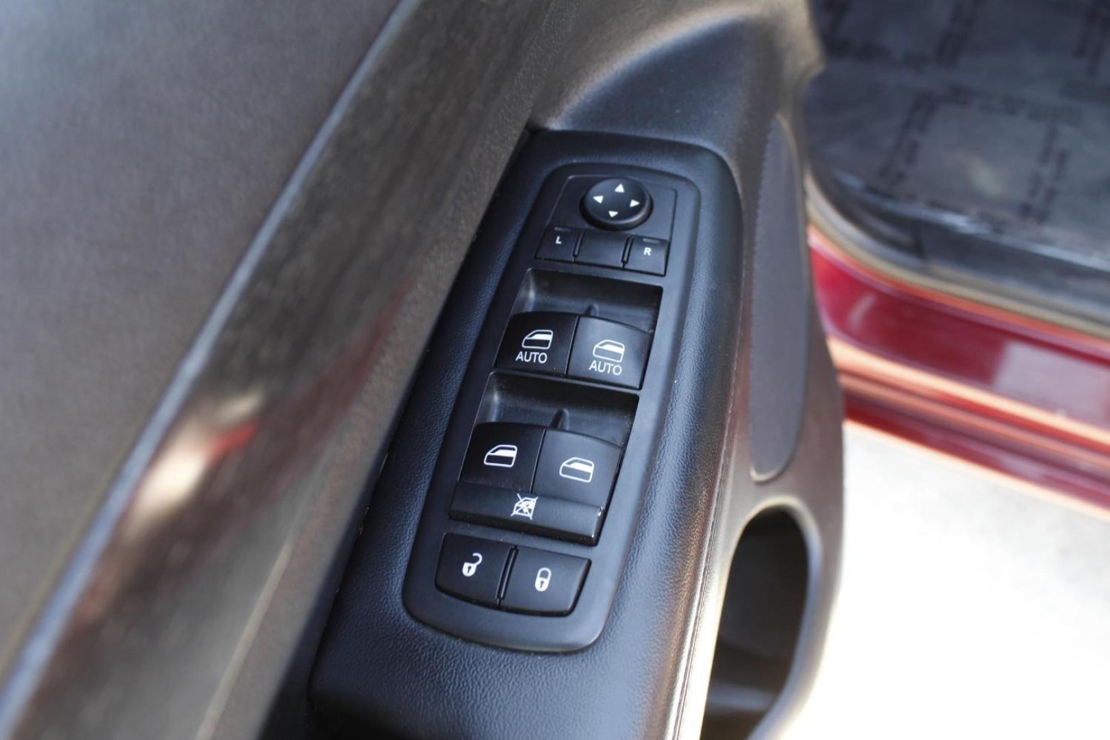 2017 RED Jeep Grand Cherokee Laredo 4WD (1C4RJFAG9HC) with an 3.6L V6 DOHC 24V engine, 8-Speed Automatic transmission, located at 2401 E Main St., Grand Prairie, TX, 75050, (972) 262-4440, 32.748981, -96.969643 - Photo#23