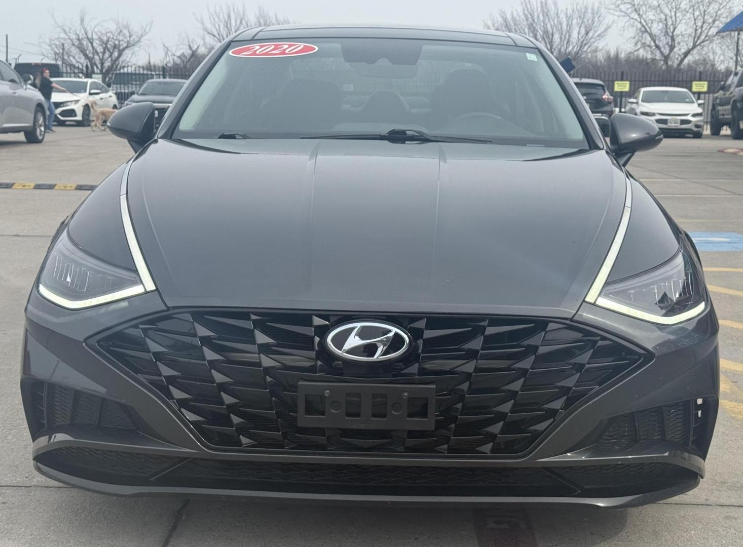 2020 Gray Hyundai Sonata (5NPEF4JA9LH) with an 2.5L L4 DOHC 16V engine, located at 2401 E Main St., Grand Prairie, TX, 75050, (972) 262-4440, 32.748981, -96.969643 - Photo#25
