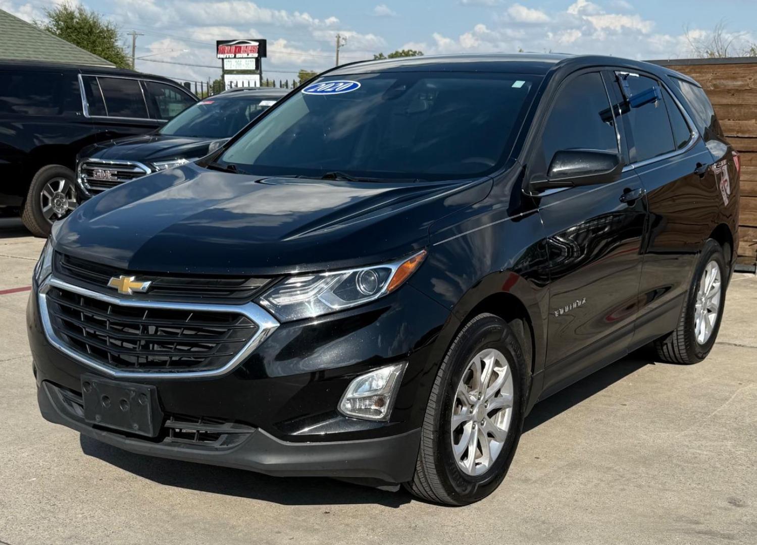 2020 BLACK Chevrolet Equinox LT 2WD (3GNAXKEV6LL) with an 1.5L L4 DOHC 16V TUR engine, 6-Speed Automatic transmission, located at 2401 E Main St., Grand Prairie, TX, 75050, (972) 262-4440, 32.748981, -96.969643 - Photo#2