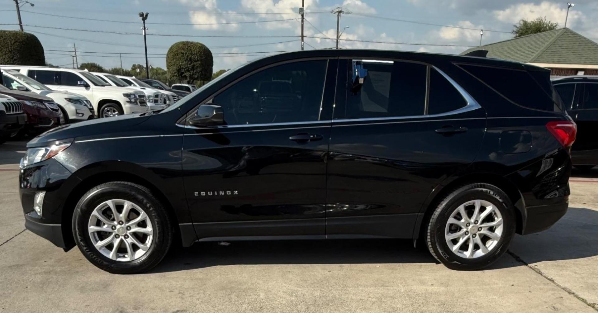 2020 BLACK Chevrolet Equinox LT 2WD (3GNAXKEV6LL) with an 1.5L L4 DOHC 16V TUR engine, 6-Speed Automatic transmission, located at 2401 E Main St., Grand Prairie, TX, 75050, (972) 262-4440, 32.748981, -96.969643 - Photo#4