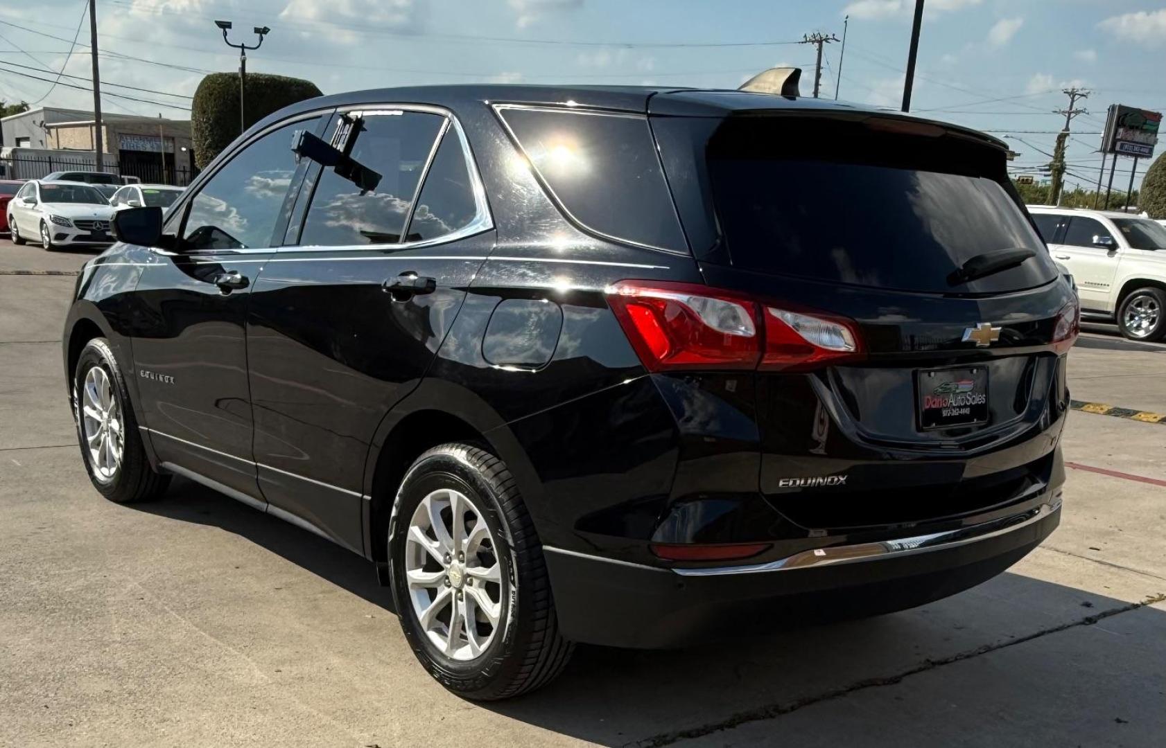 2020 BLACK Chevrolet Equinox LT 2WD (3GNAXKEV6LL) with an 1.5L L4 DOHC 16V TUR engine, 6-Speed Automatic transmission, located at 2401 E Main St., Grand Prairie, TX, 75050, (972) 262-4440, 32.748981, -96.969643 - Photo#6