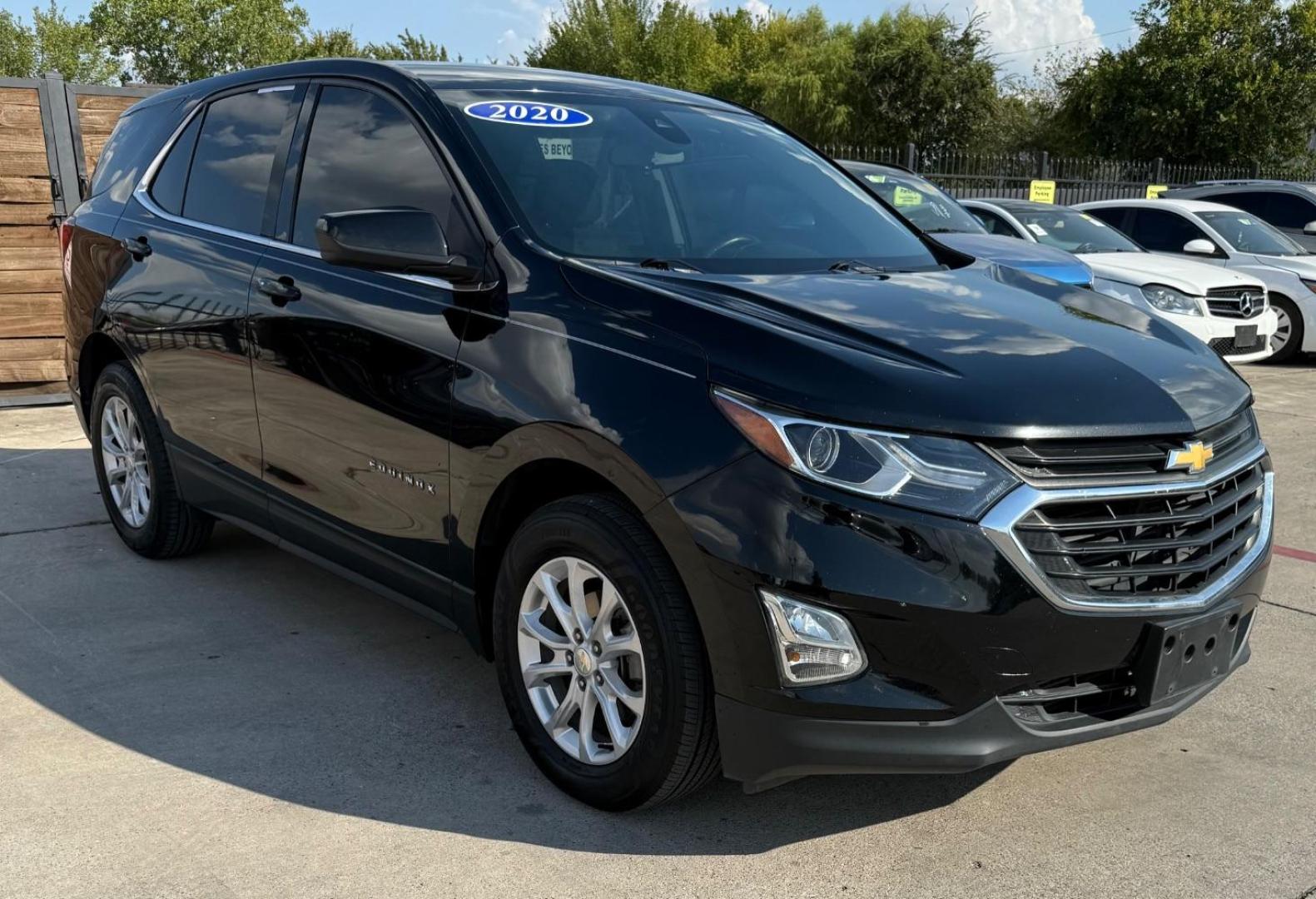 2020 BLACK Chevrolet Equinox LT 2WD (3GNAXKEV6LL) with an 1.5L L4 DOHC 16V TUR engine, 6-Speed Automatic transmission, located at 2401 E Main St., Grand Prairie, TX, 75050, (972) 262-4440, 32.748981, -96.969643 - Photo#16