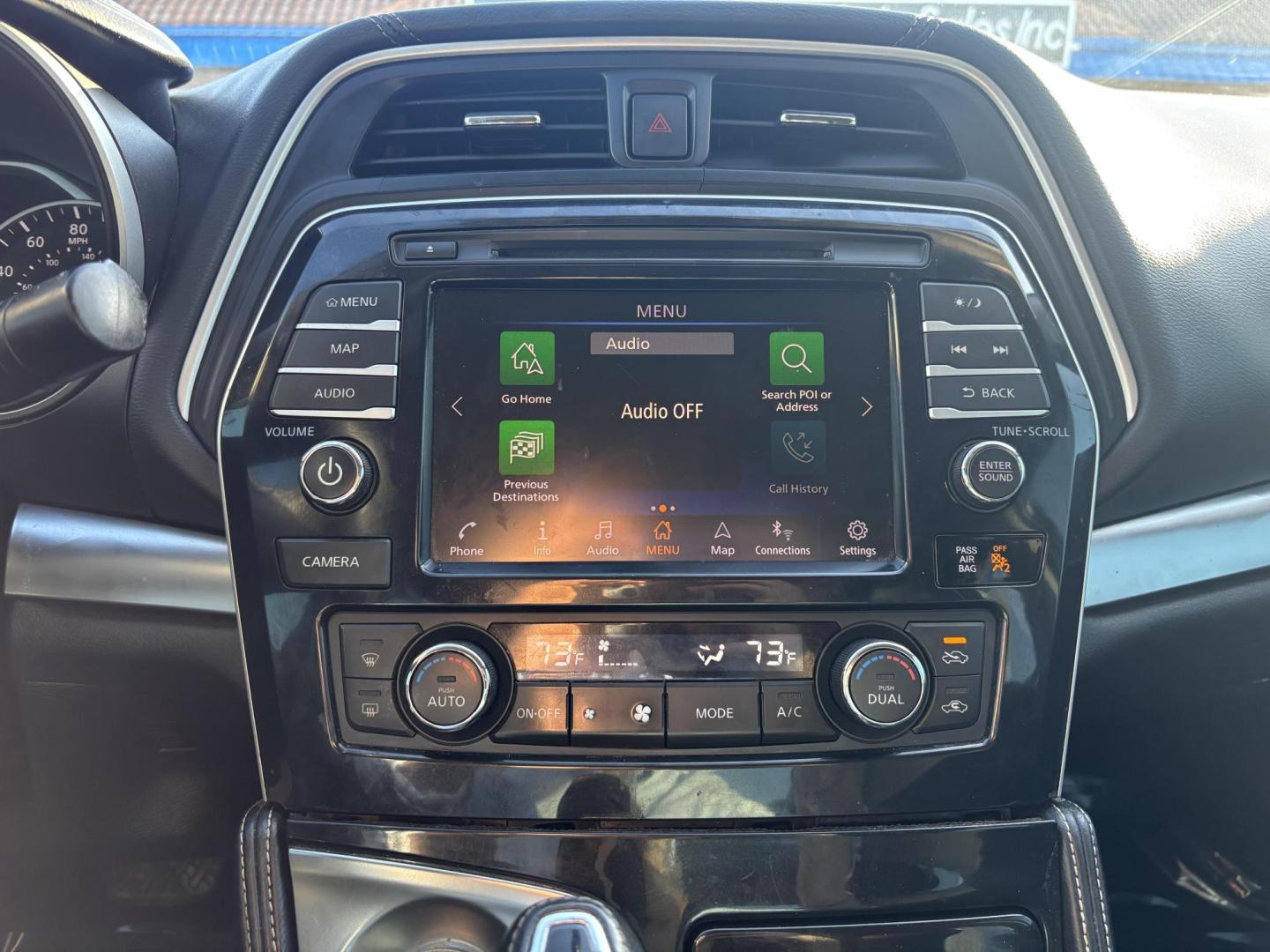 2019 Silver Nissan Maxima (1N4AA6AV8KC) with an 3.5L V6 DOHC 24V engine, located at 2401 E Main St., Grand Prairie, TX, 75050, (972) 262-4440, 32.748981, -96.969643 - Photo#3