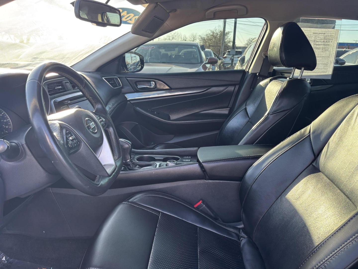 2019 Silver Nissan Maxima (1N4AA6AV8KC) with an 3.5L V6 DOHC 24V engine, located at 2401 E Main St., Grand Prairie, TX, 75050, (972) 262-4440, 32.748981, -96.969643 - Photo#21